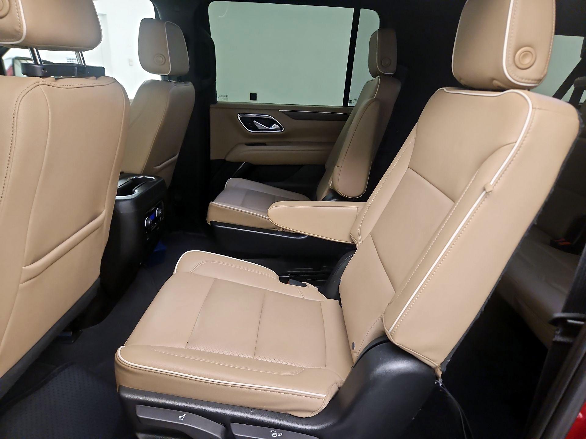Thumbnail: 2023 Chevrolet Suburban - 18