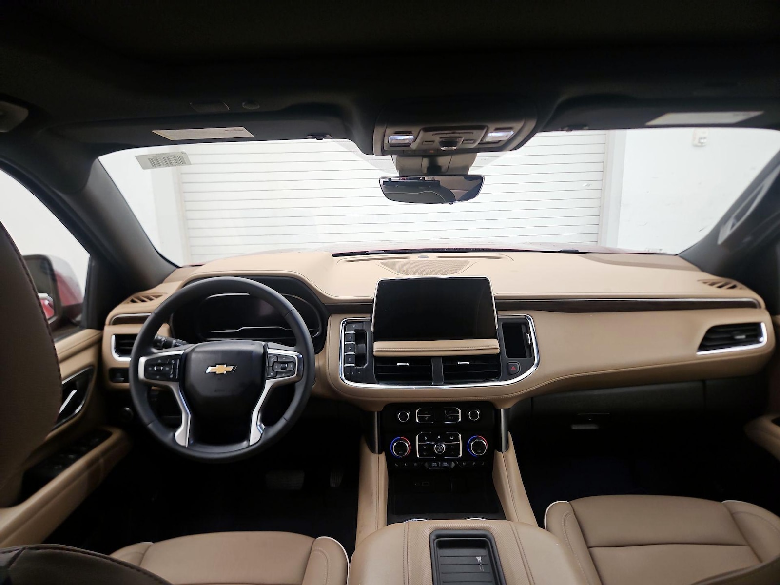 2023 Chevrolet Suburban Premier - Photo 8