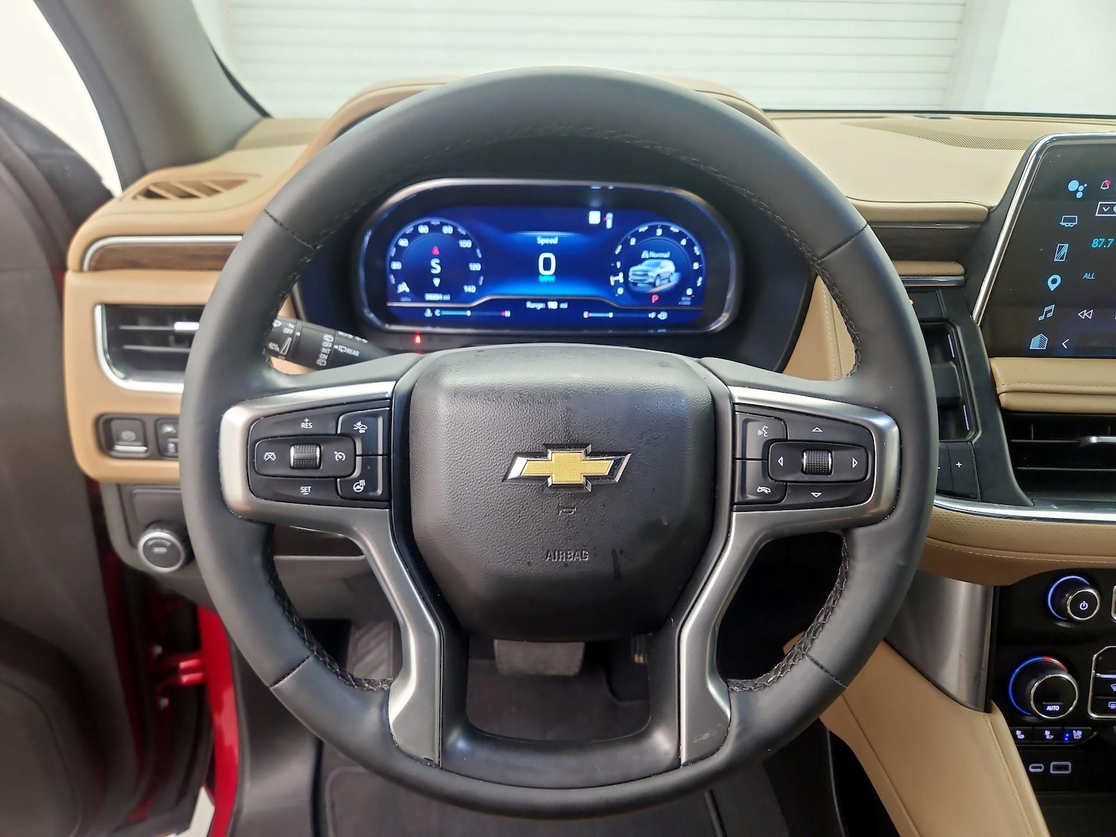 2023 Chevrolet Suburban Premier - Photo 9