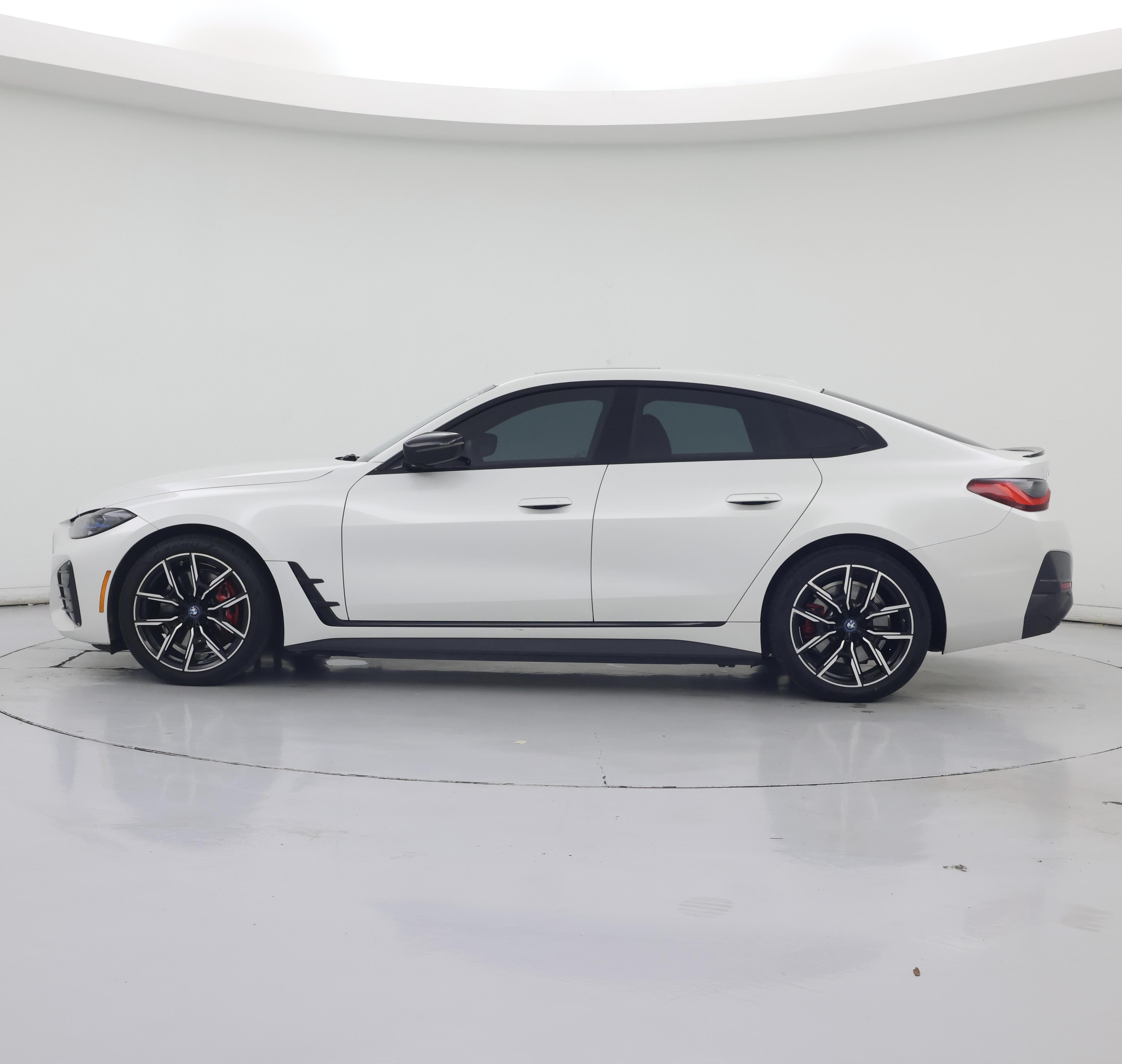 Thumbnail: 2023 BMW i4 - 3