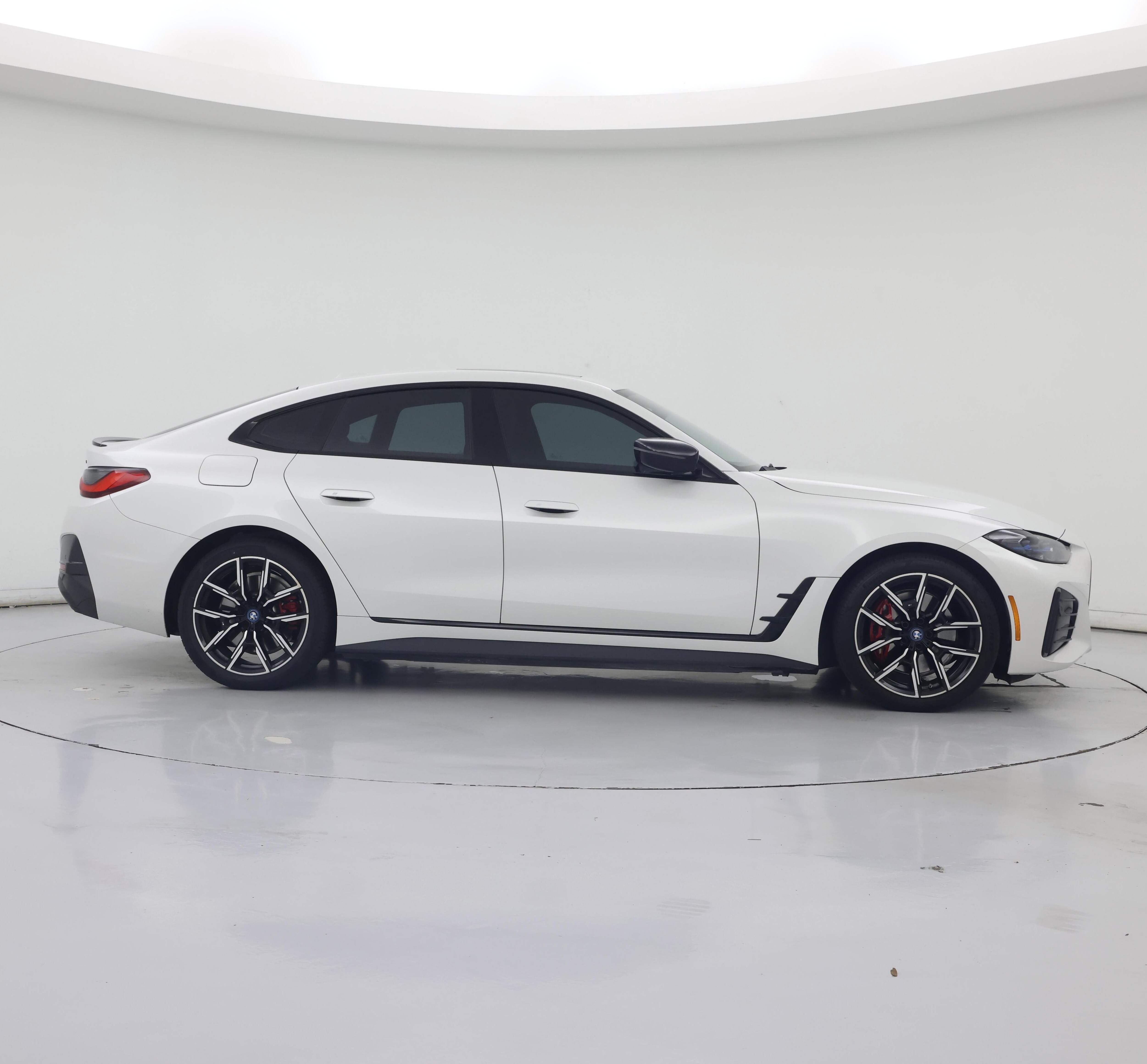 Thumbnail: 2023 BMW i4 - 7