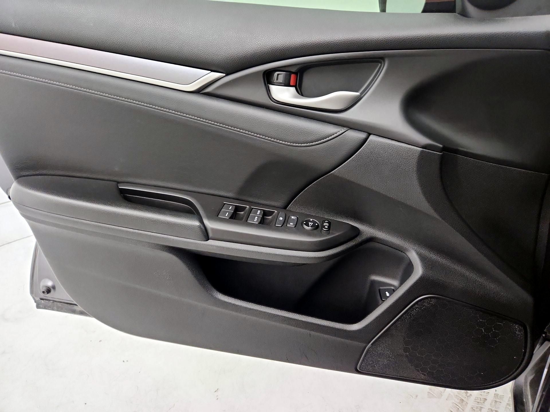 Thumbnail: 2018 Honda Civic - 12