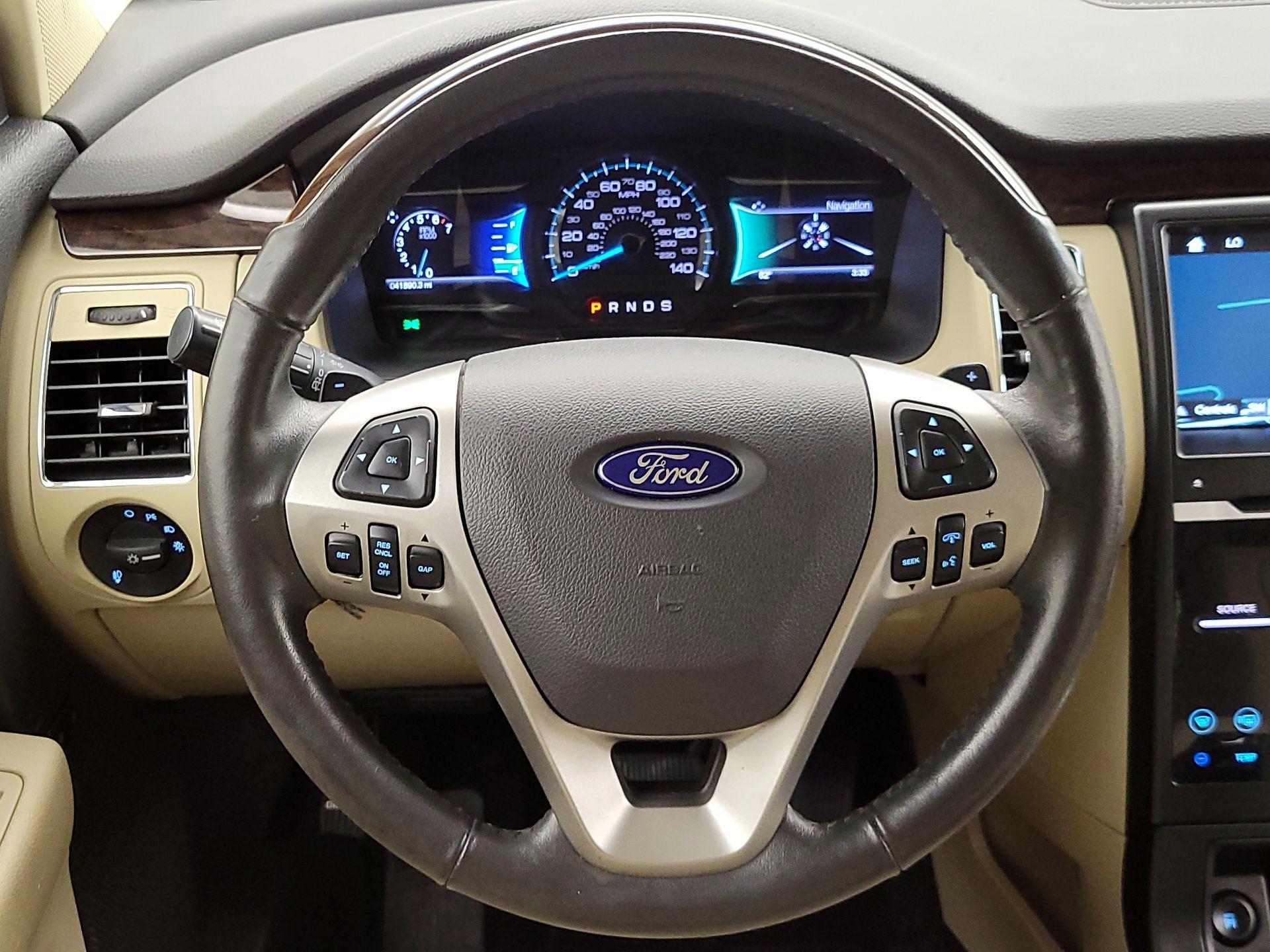 Thumbnail: 2016 Ford Flex - 10