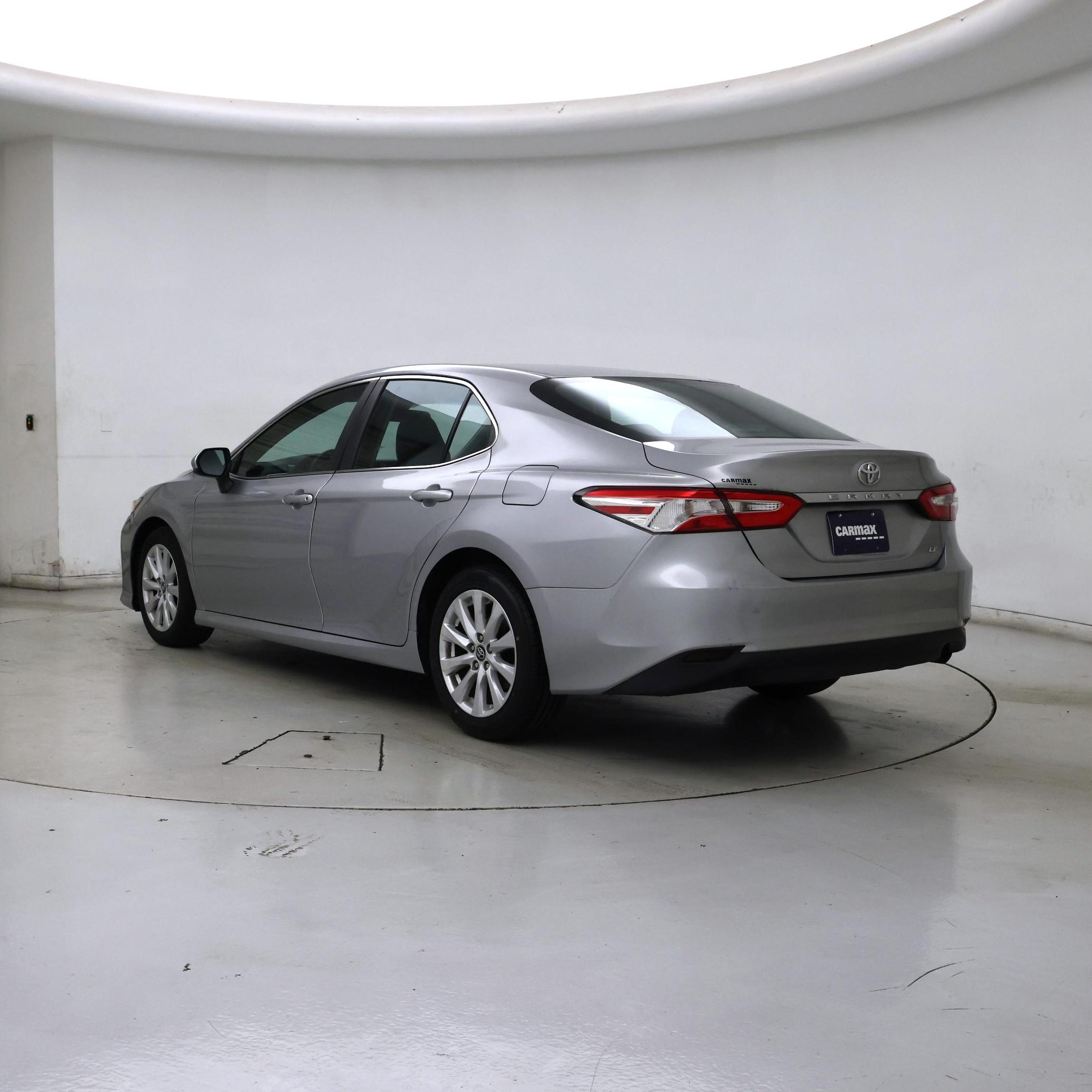 Thumbnail: 2018 Toyota Camry - 2