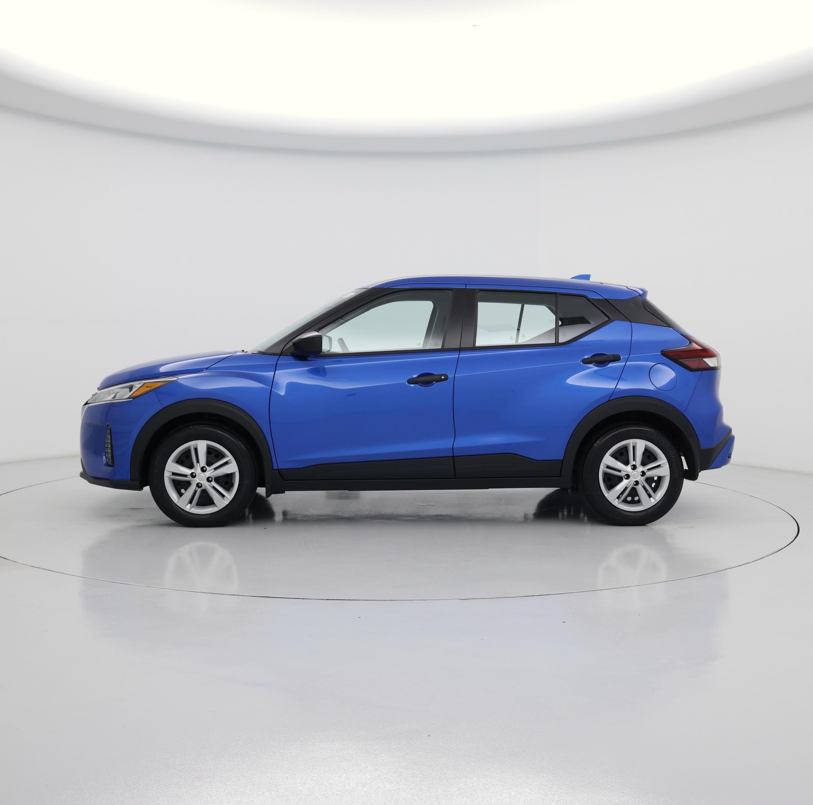 Thumbnail: 2021 Nissan Kicks - 3