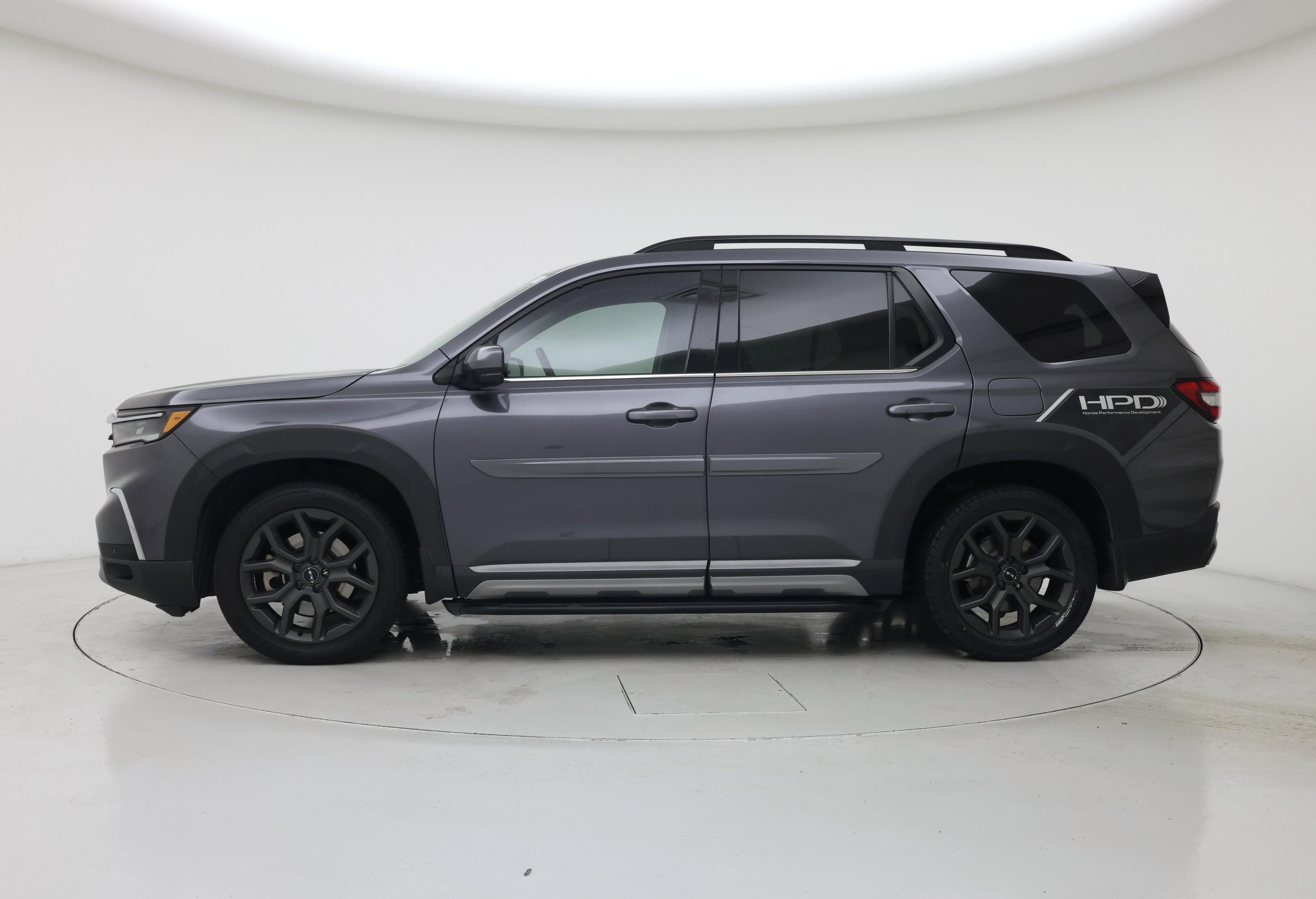 Thumbnail: 2023 Honda Pilot - 3