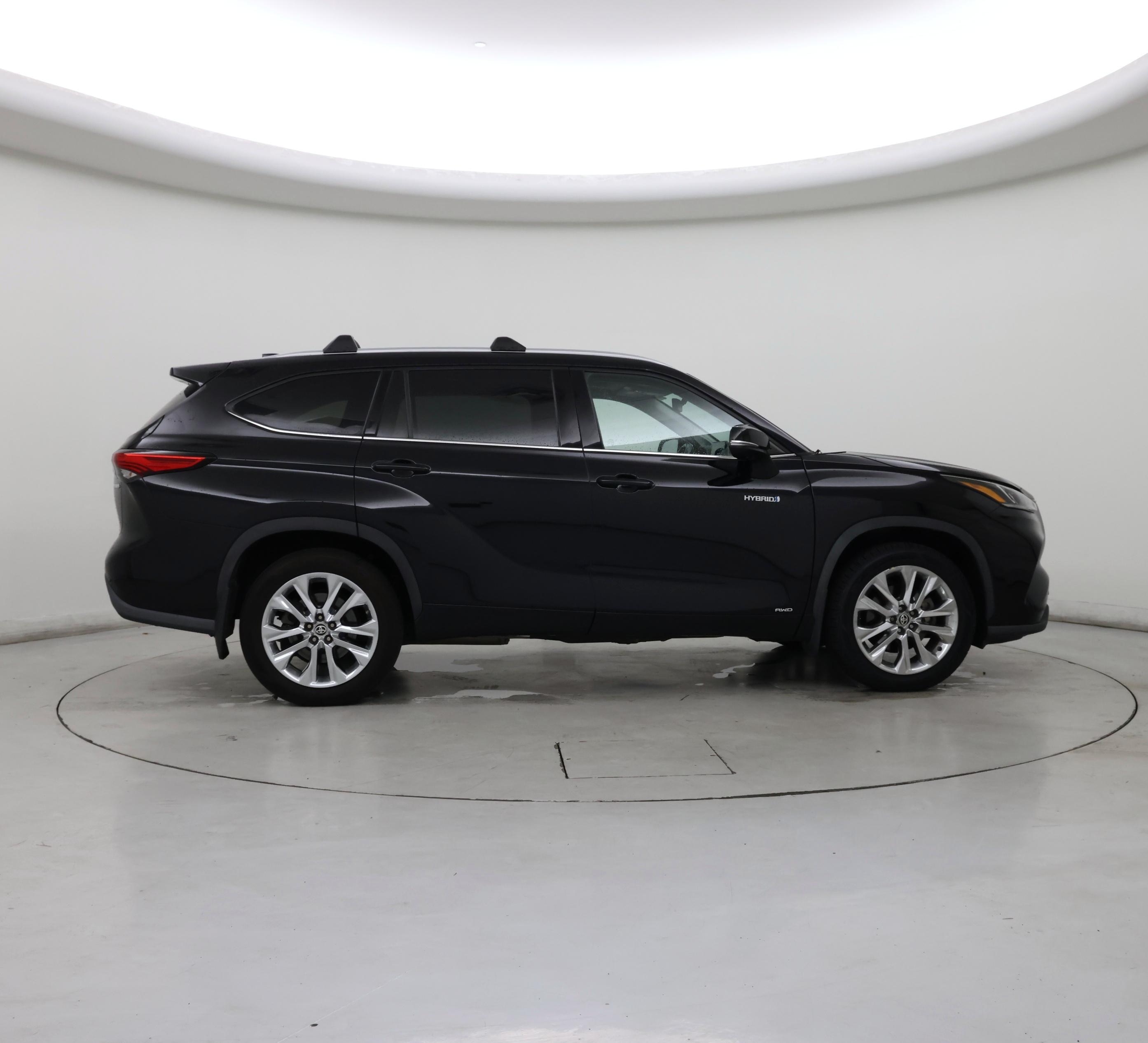 Thumbnail: 2021 Toyota Highlander - 7
