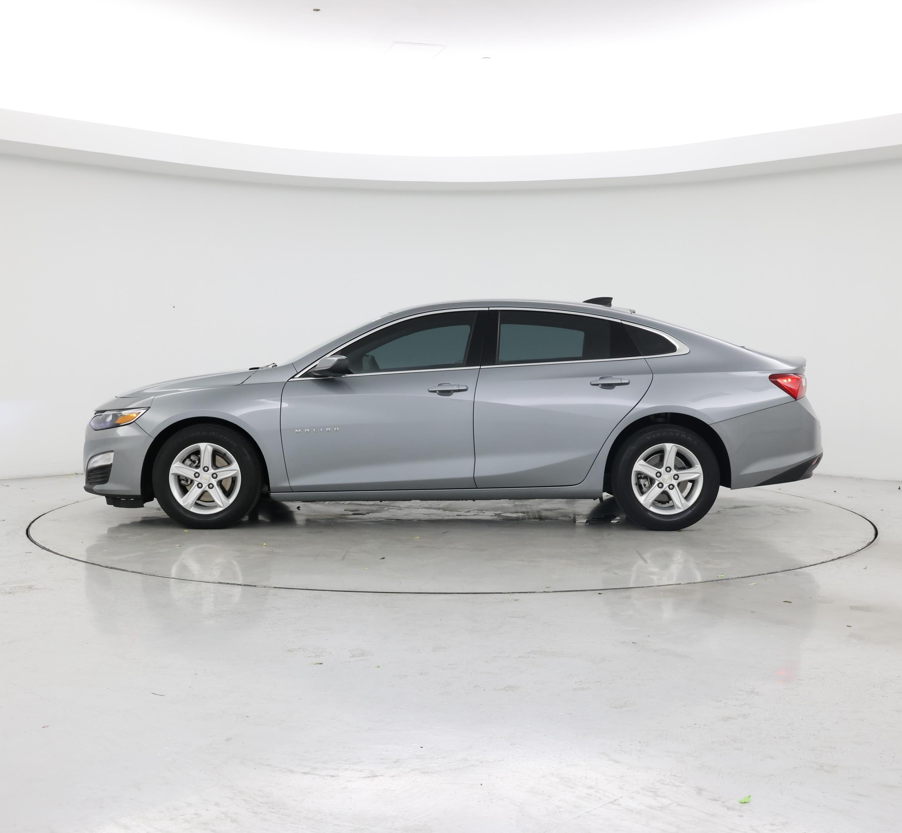 Thumbnail: 2024 Chevrolet Malibu - 3
