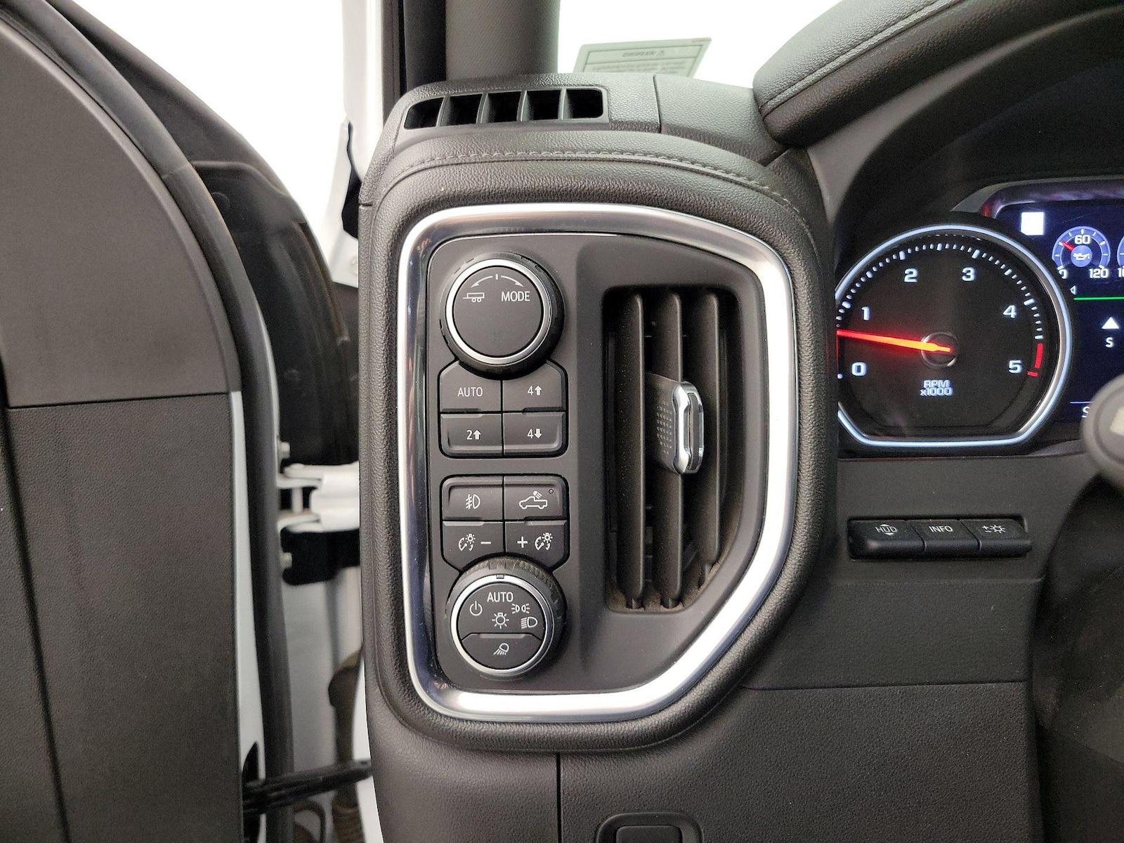 2020 Chevrolet Silverado 2500HD LTZ - Photo 14
