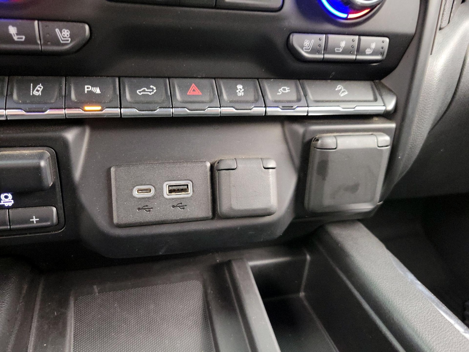 2020 Chevrolet Silverado 2500HD LTZ - Photo 20