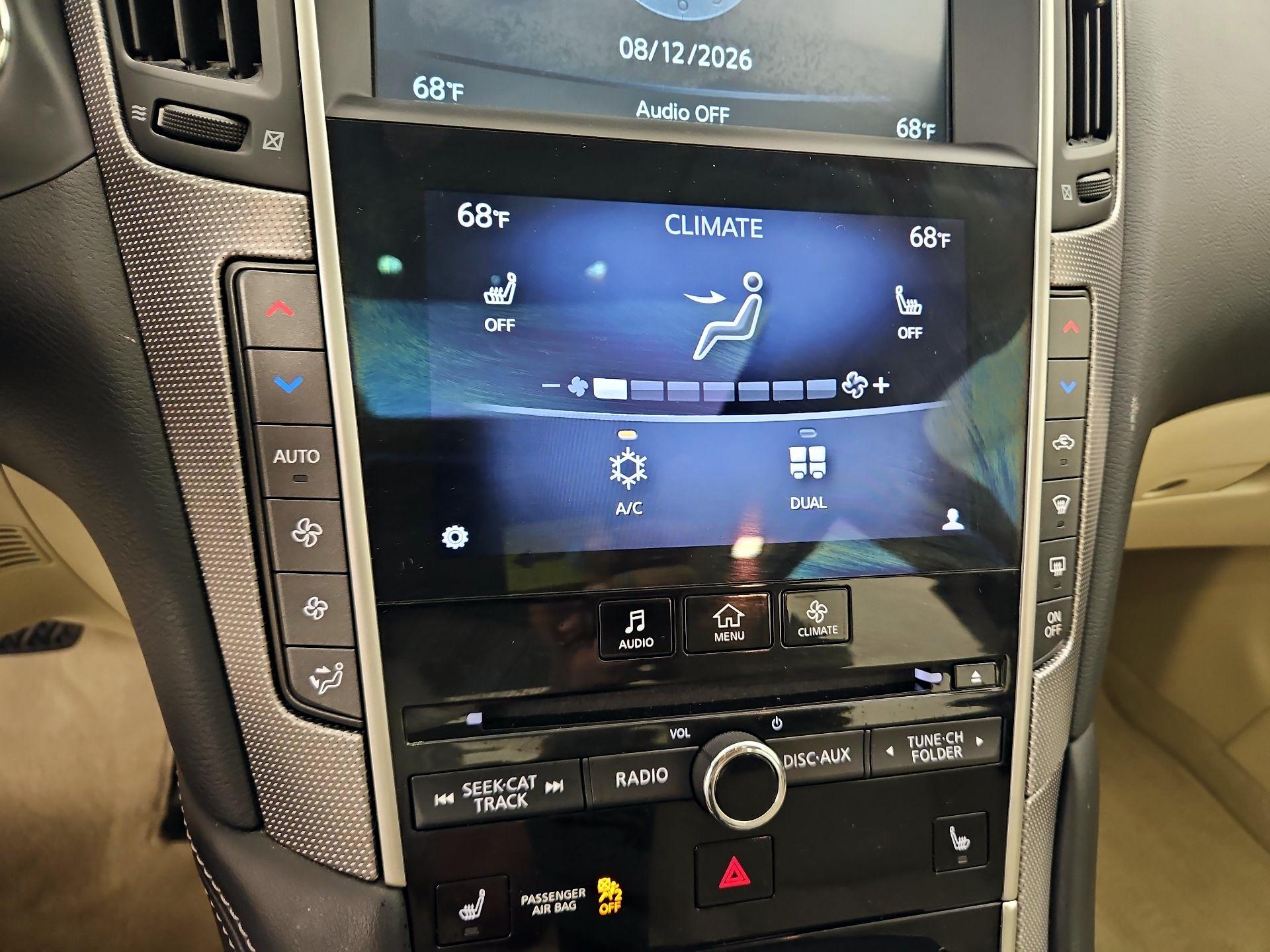 Thumbnail: 2014 INFINITI Q50 - 16
