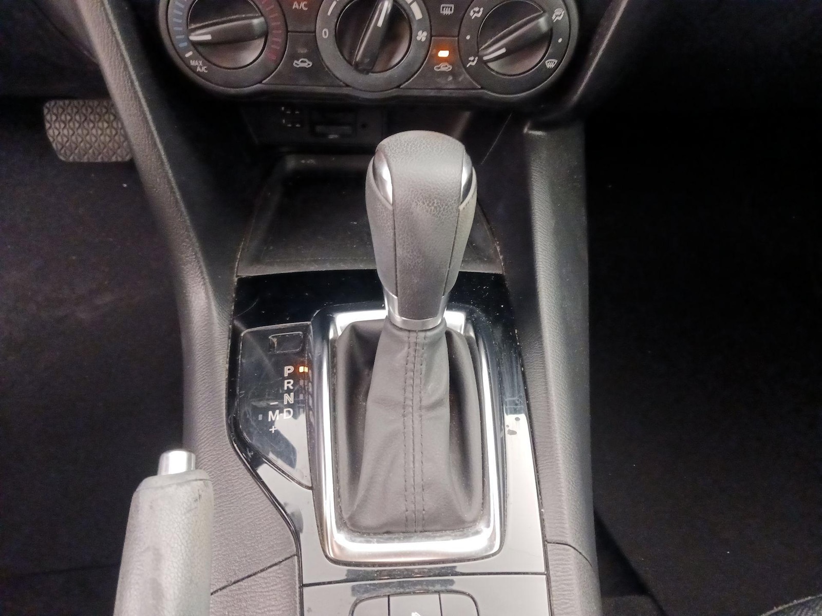 2016 Mazda MAZDA3 i Sport - Photo 19