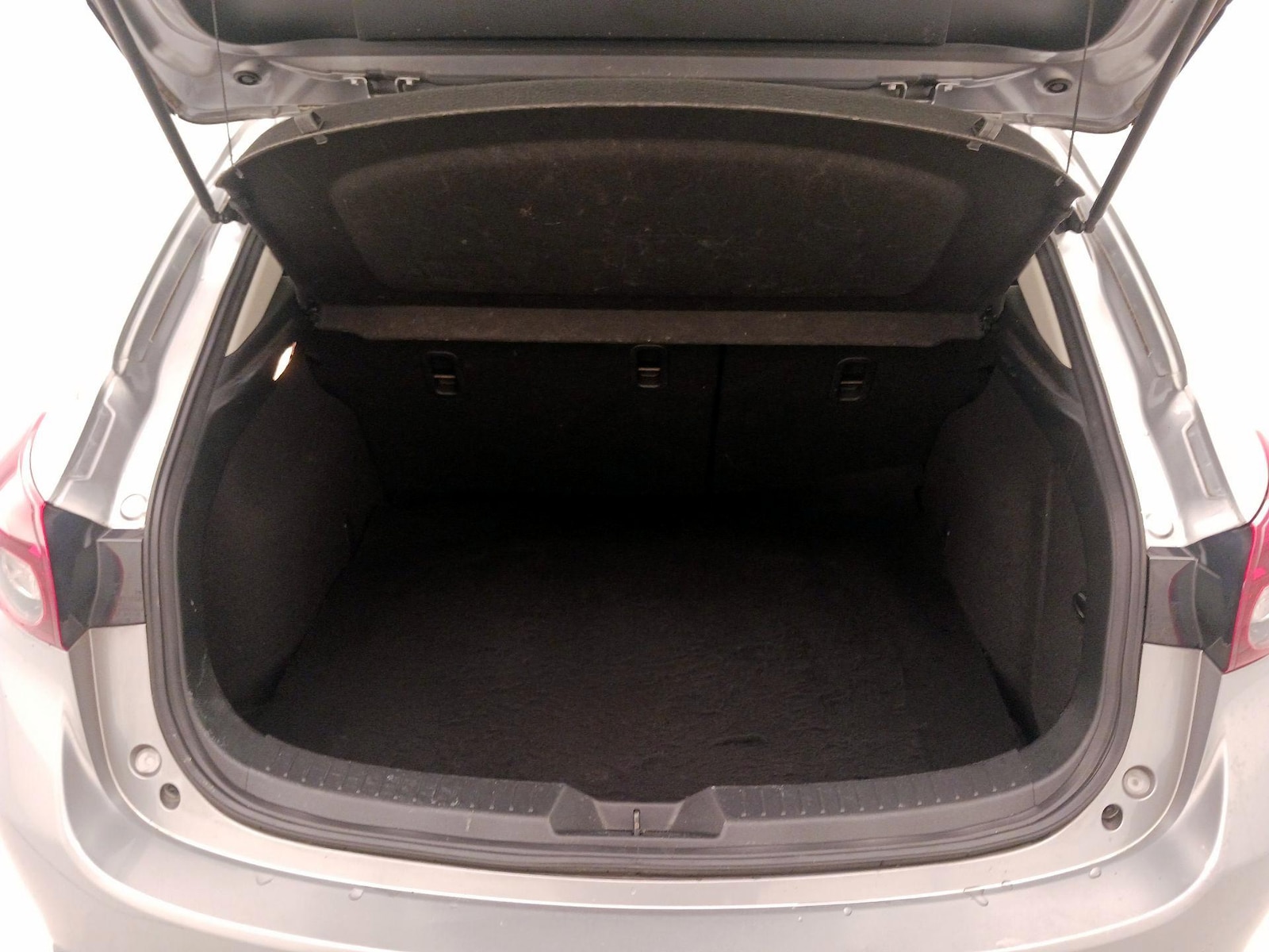 2016 Mazda MAZDA3 i Sport - Photo 22