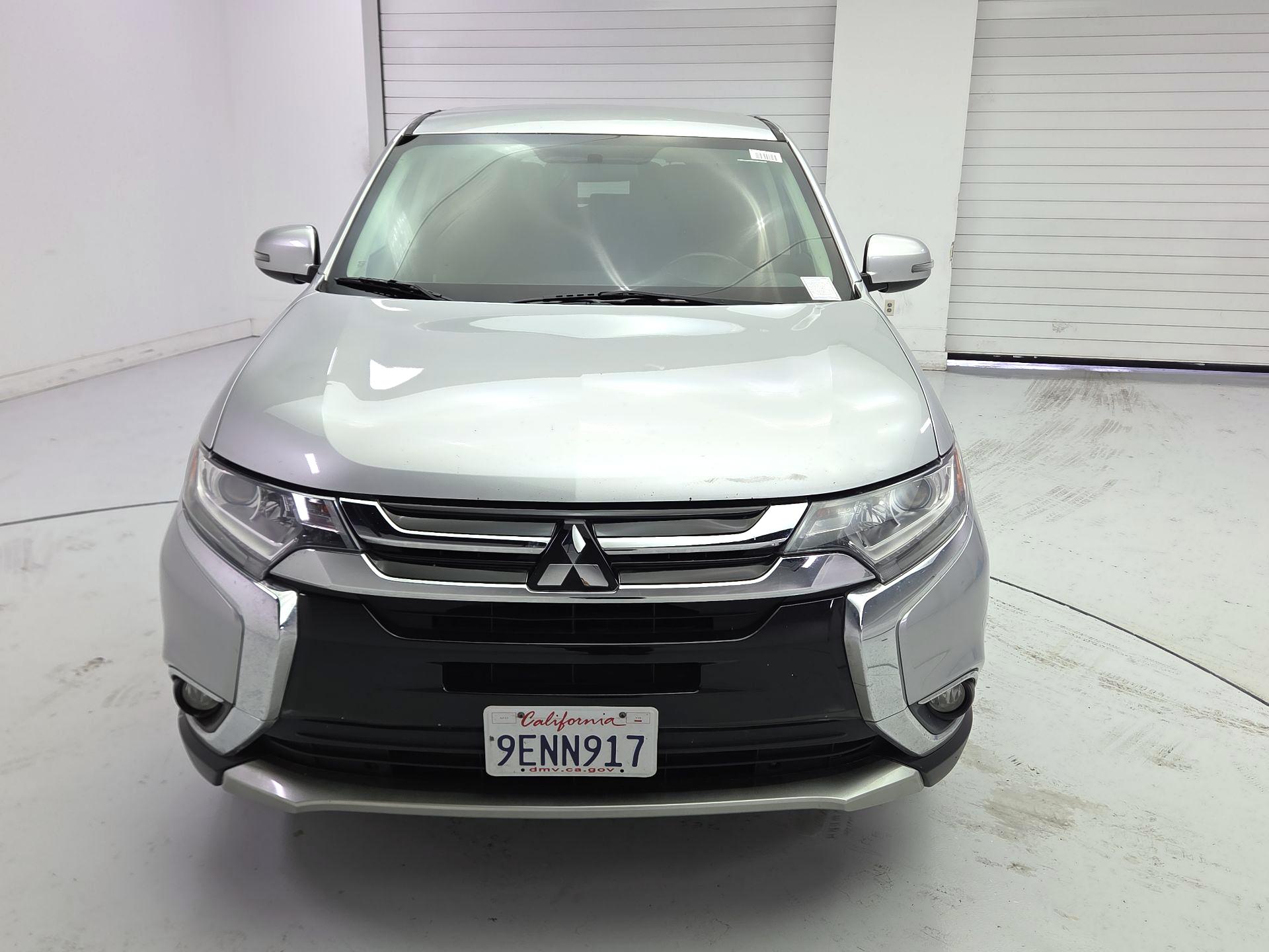 Thumbnail: 2018 Mitsubishi Outlander - 2