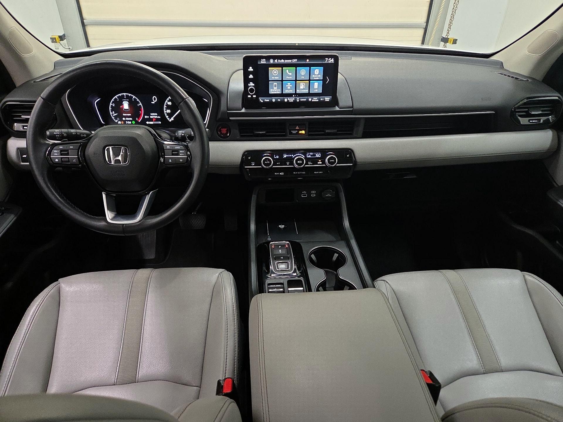 Thumbnail: 2025 Honda Pilot - 9