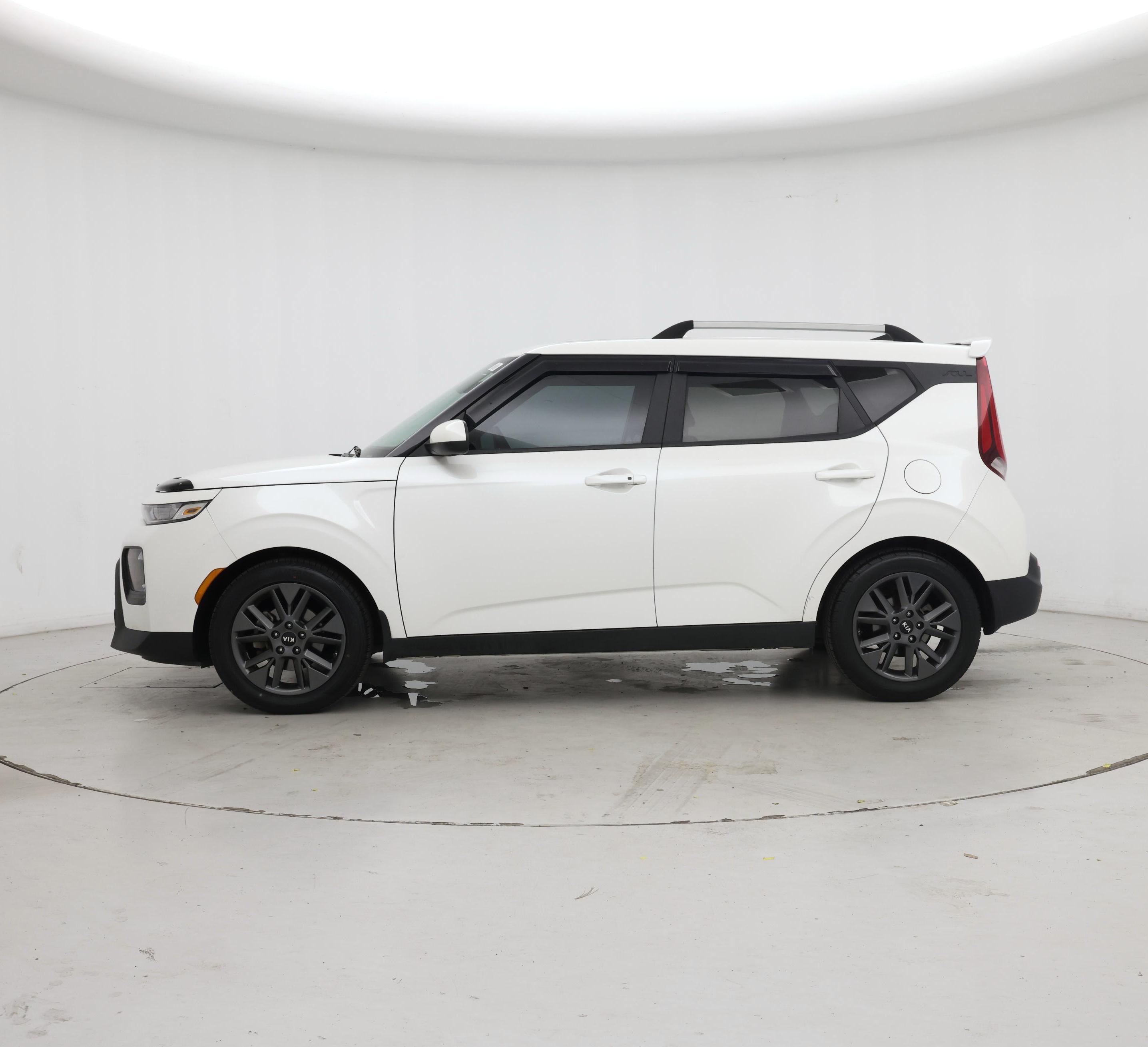 Thumbnail: 2021 Kia Soul - 3