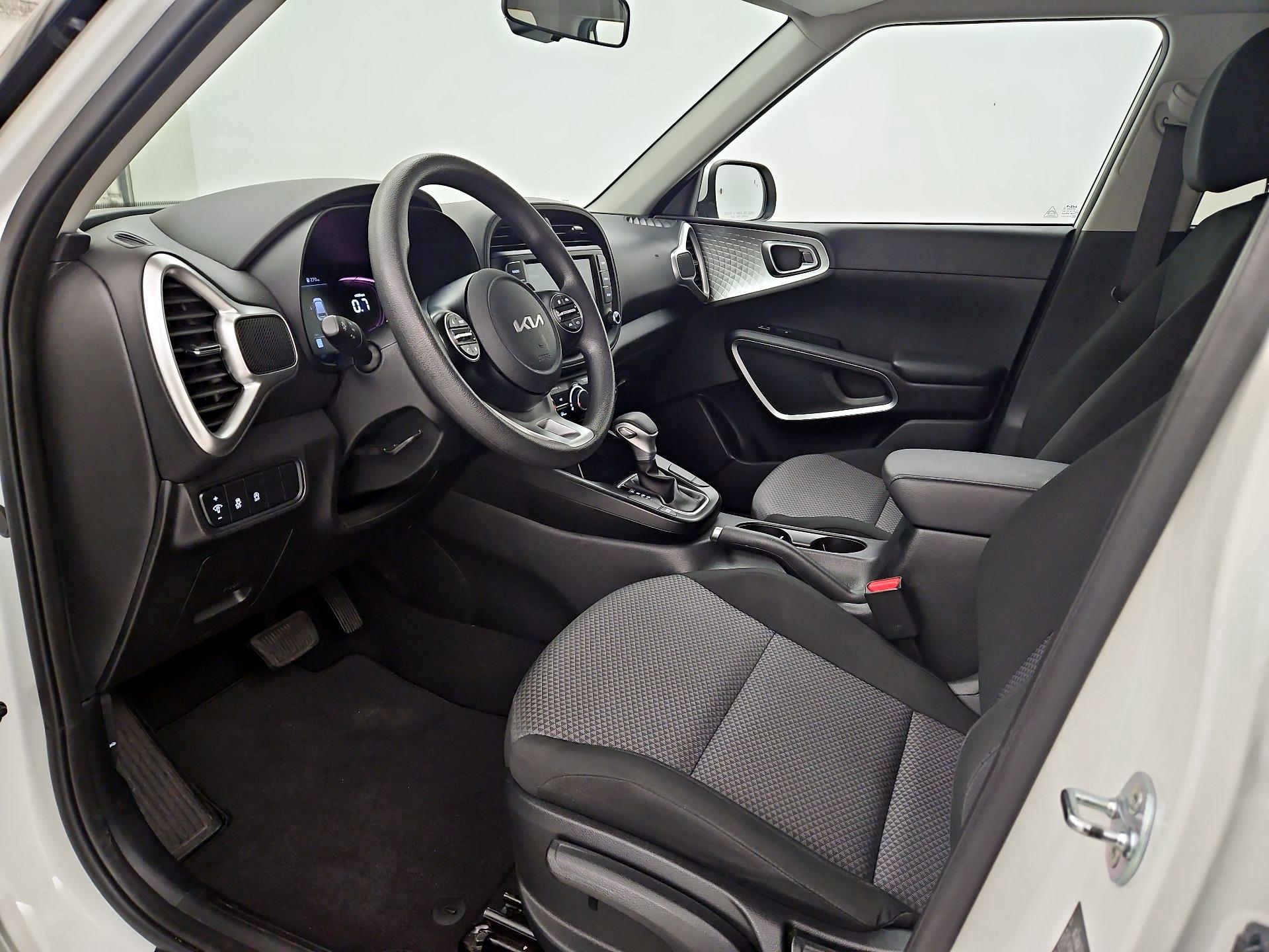 Thumbnail: 2024 Kia Soul - 11