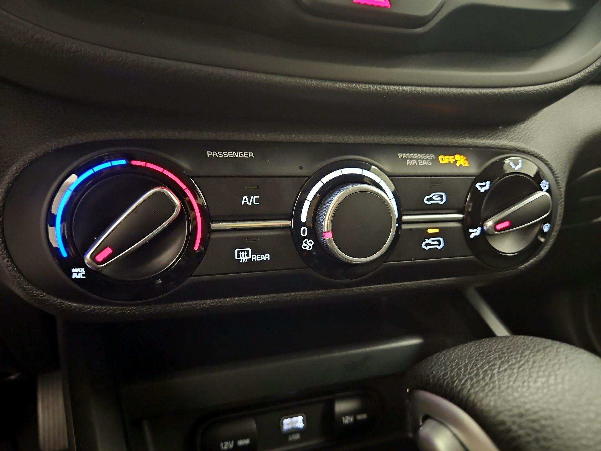 Thumbnail: 2024 Kia Soul - 16