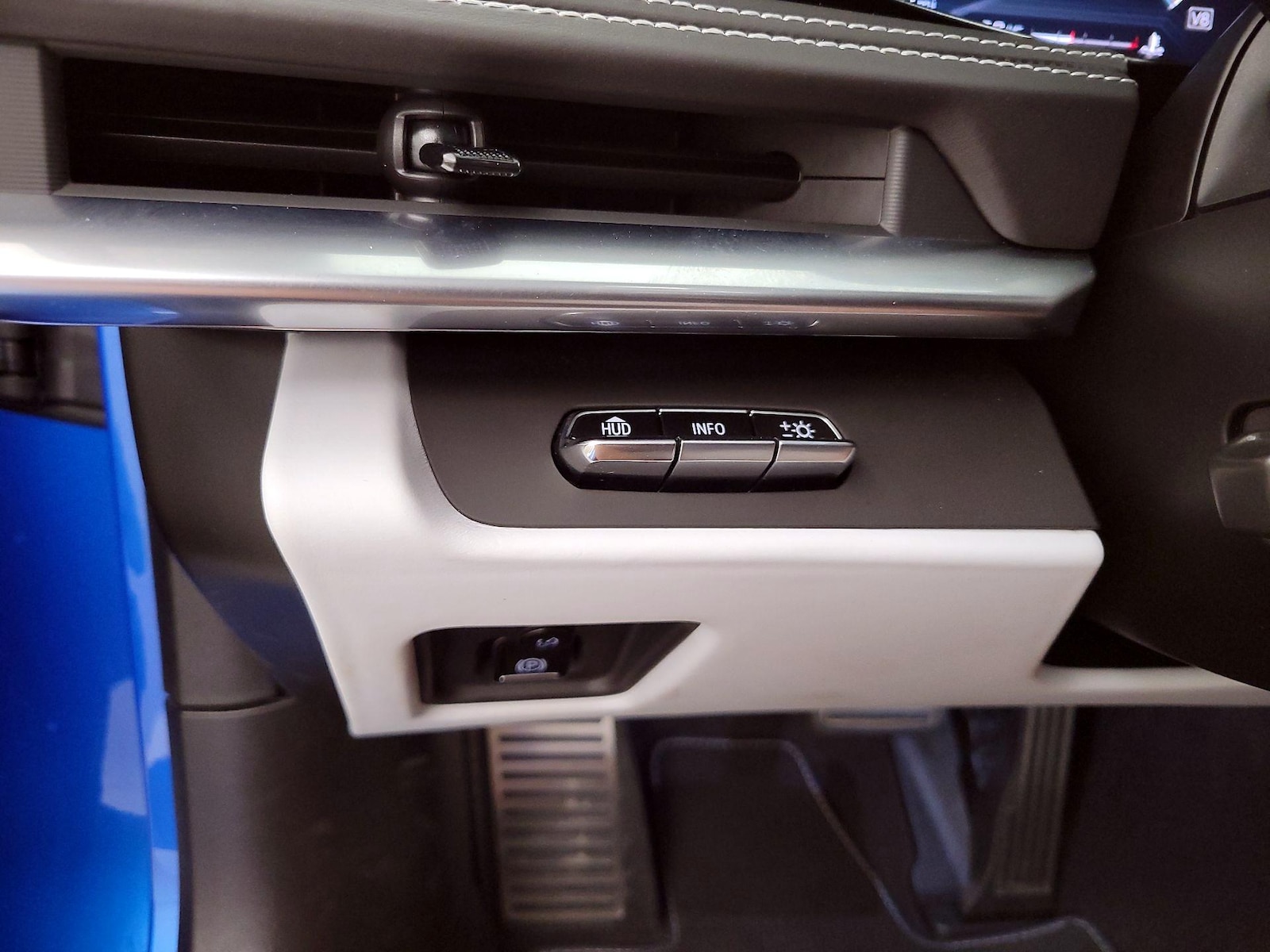 2024 Chevrolet Corvette 3LT - Photo 14