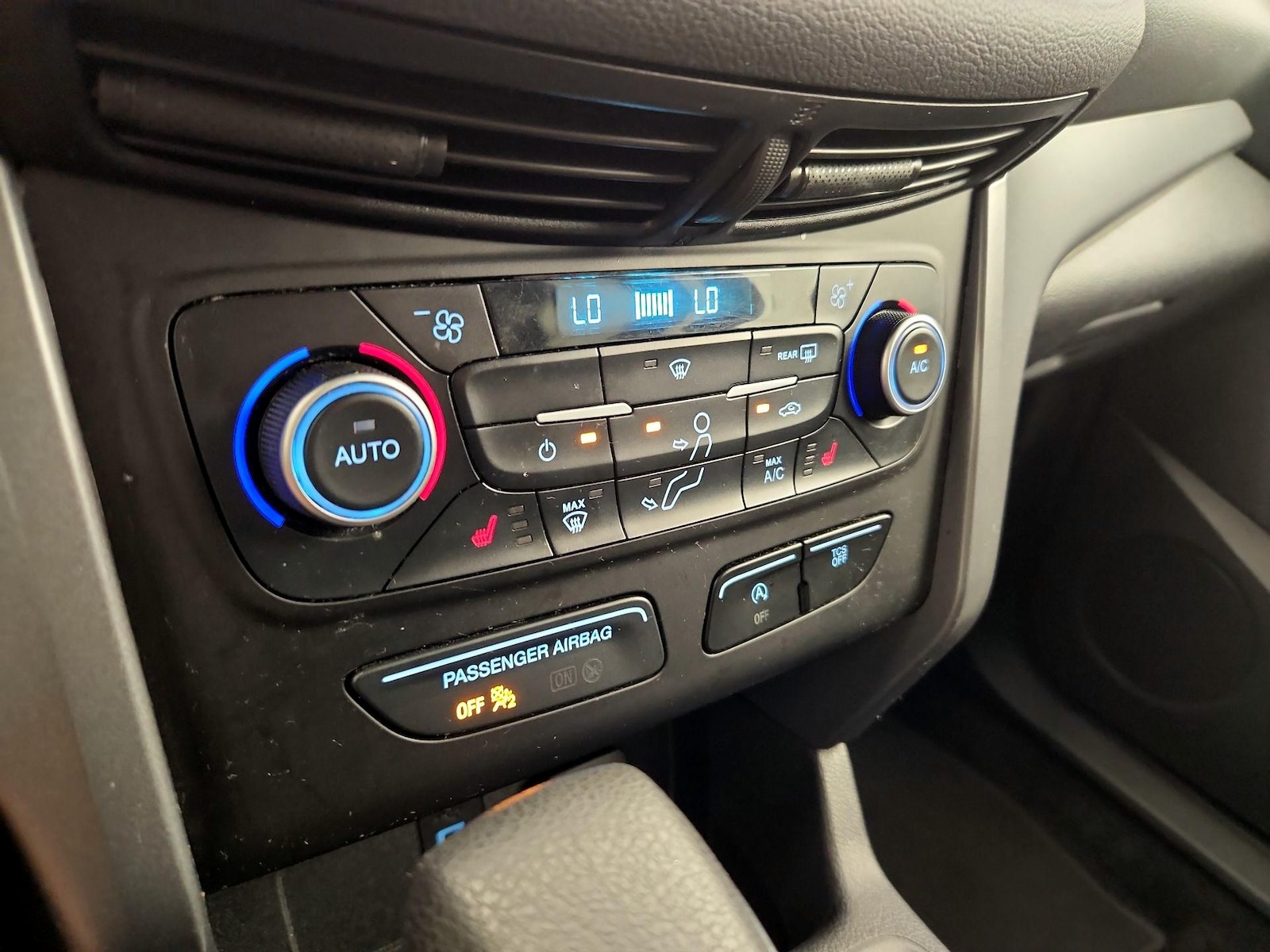 2018 Ford Escape SE - Photo 17