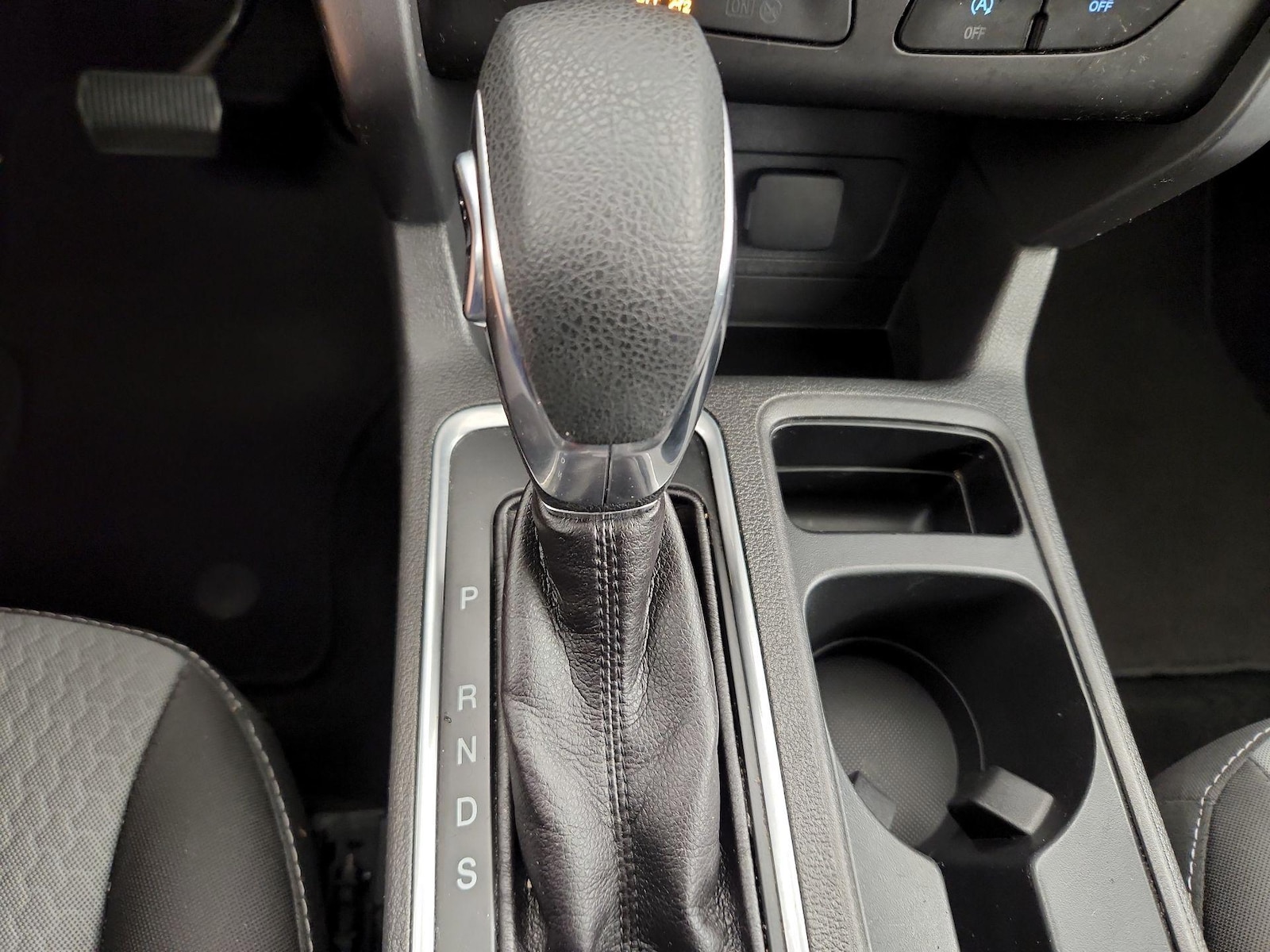 2018 Ford Escape SE - Photo 18