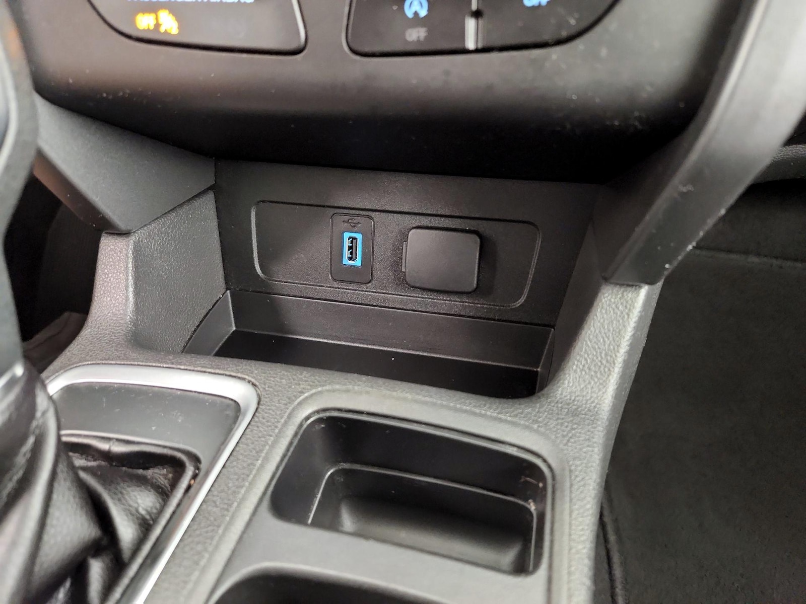 2018 Ford Escape SE - Photo 19