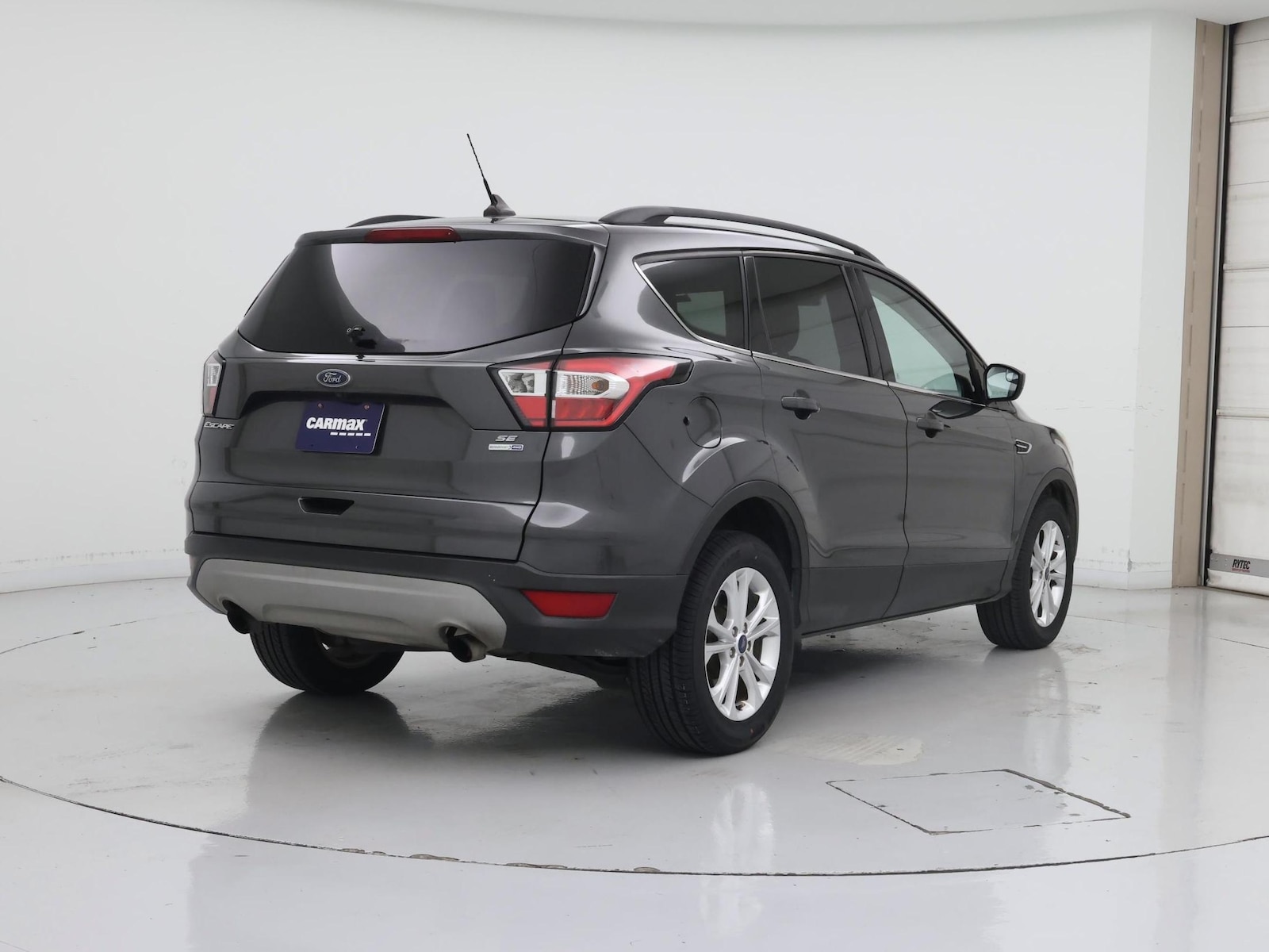 2018 Ford Escape SE - Photo 9