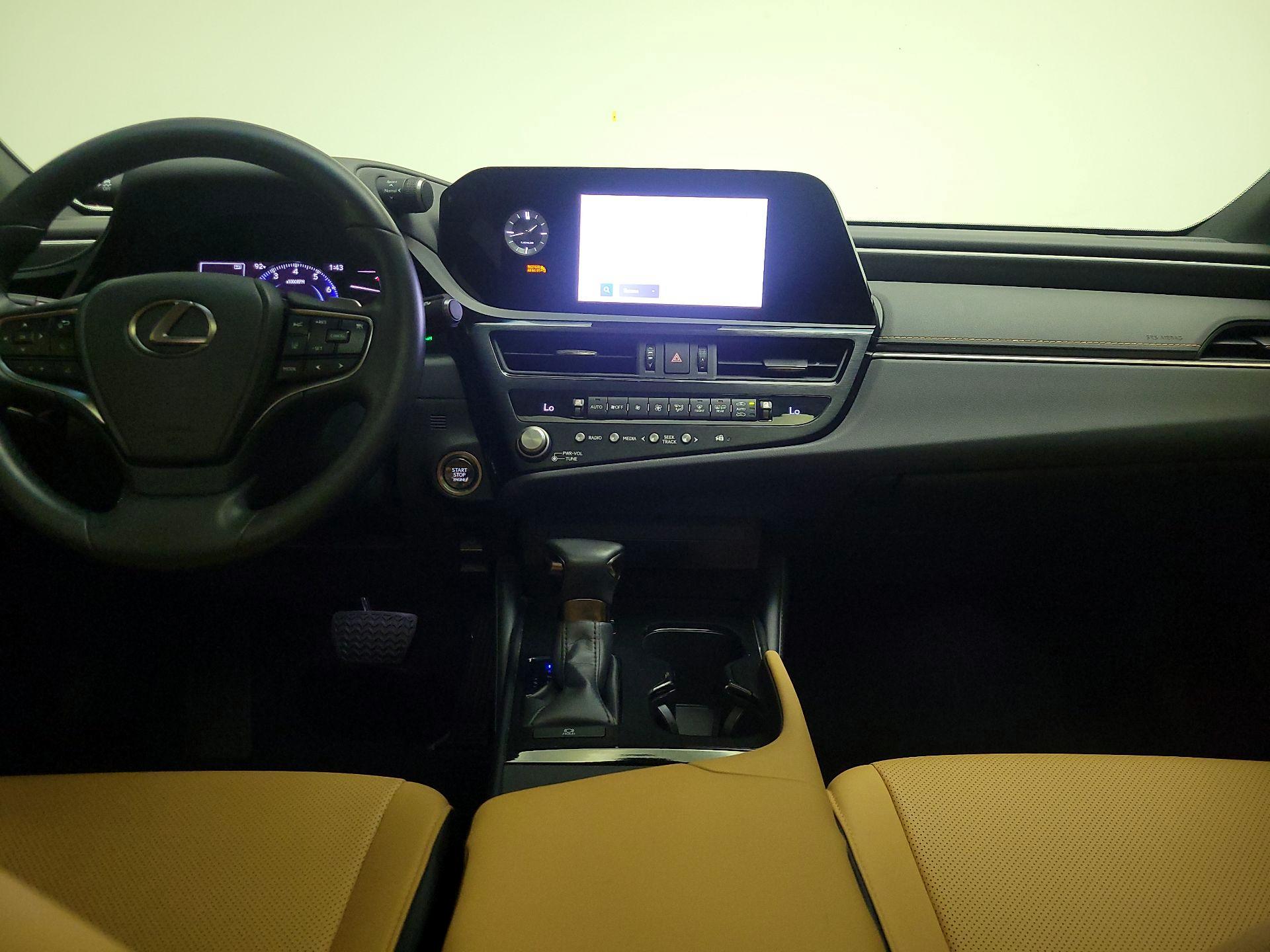 Thumbnail: 2023 Lexus ES - 9