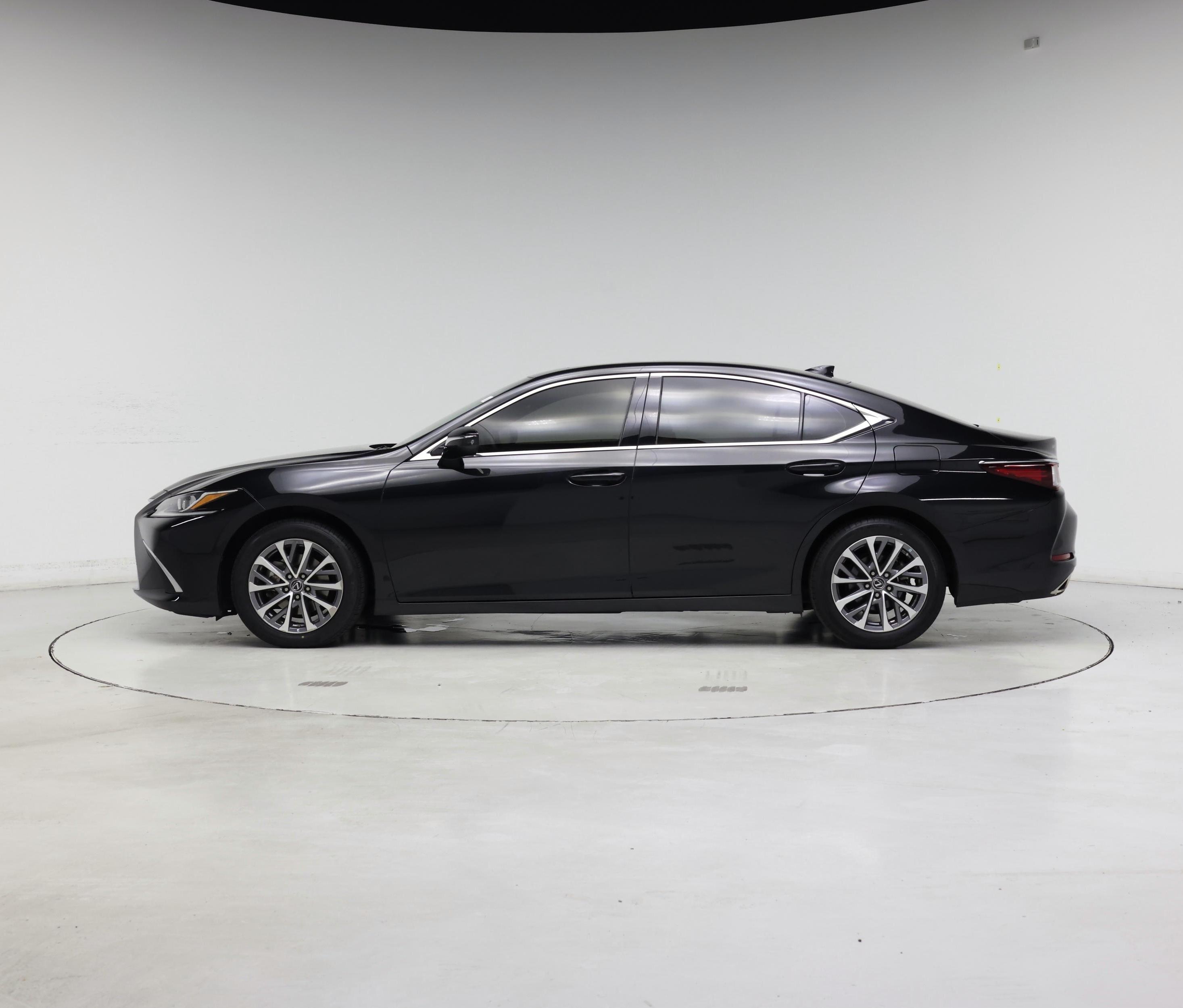 Thumbnail: 2023 Lexus ES - 3