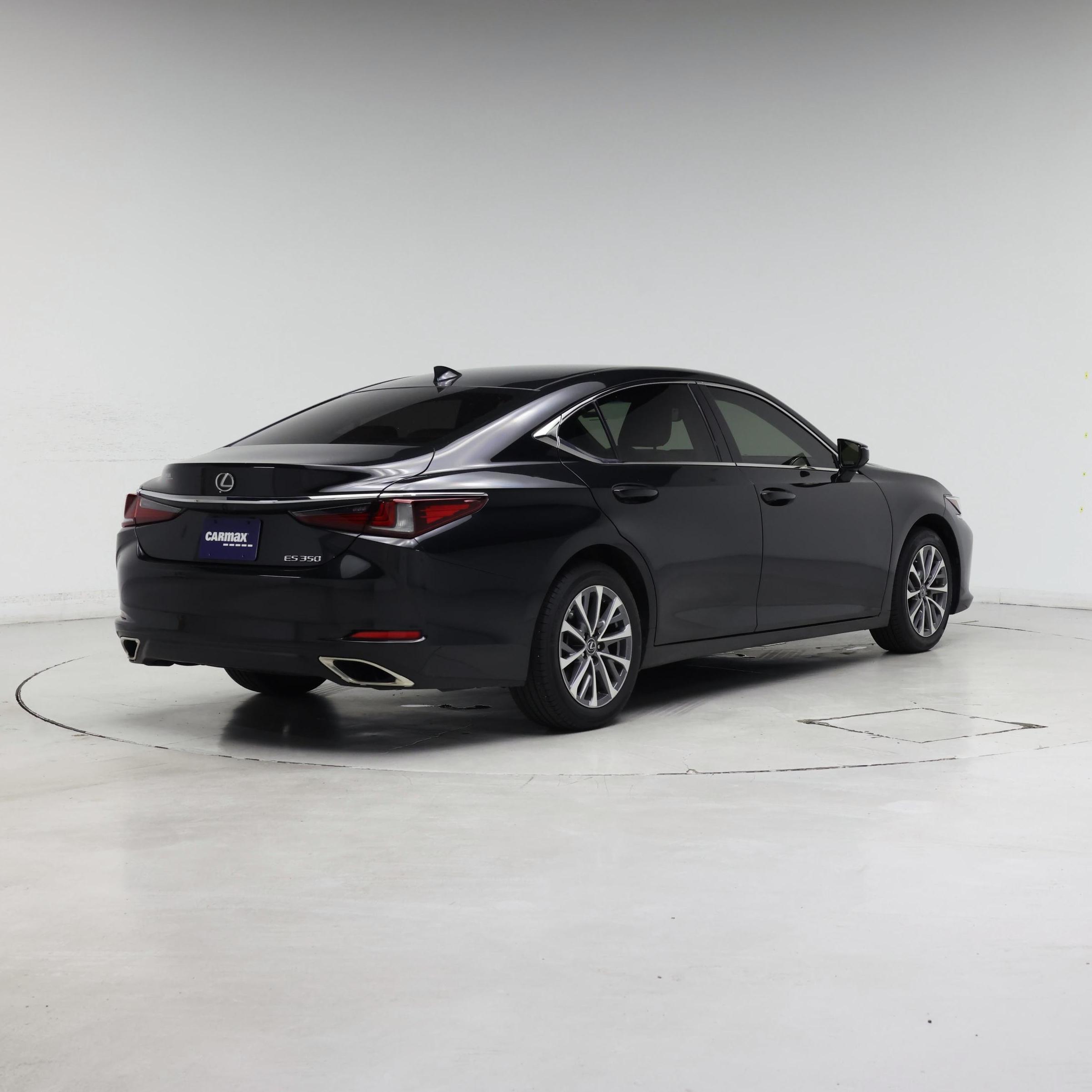 Thumbnail: 2023 Lexus ES - 8
