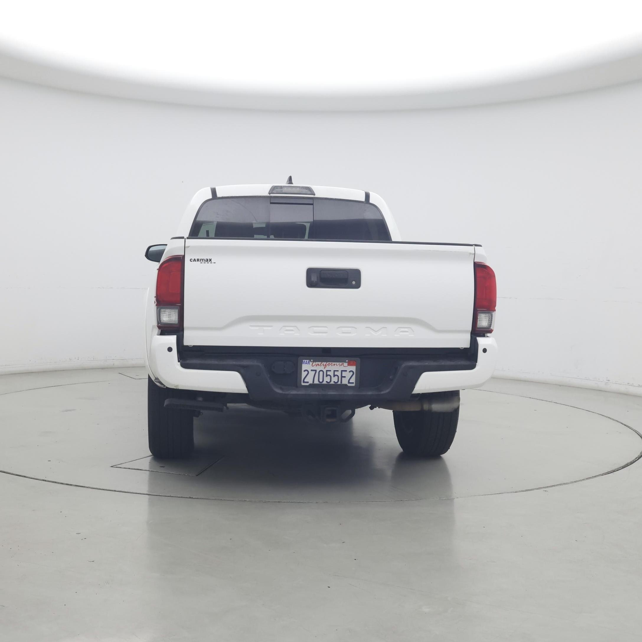 Thumbnail: 2018 Toyota Tacoma - 6