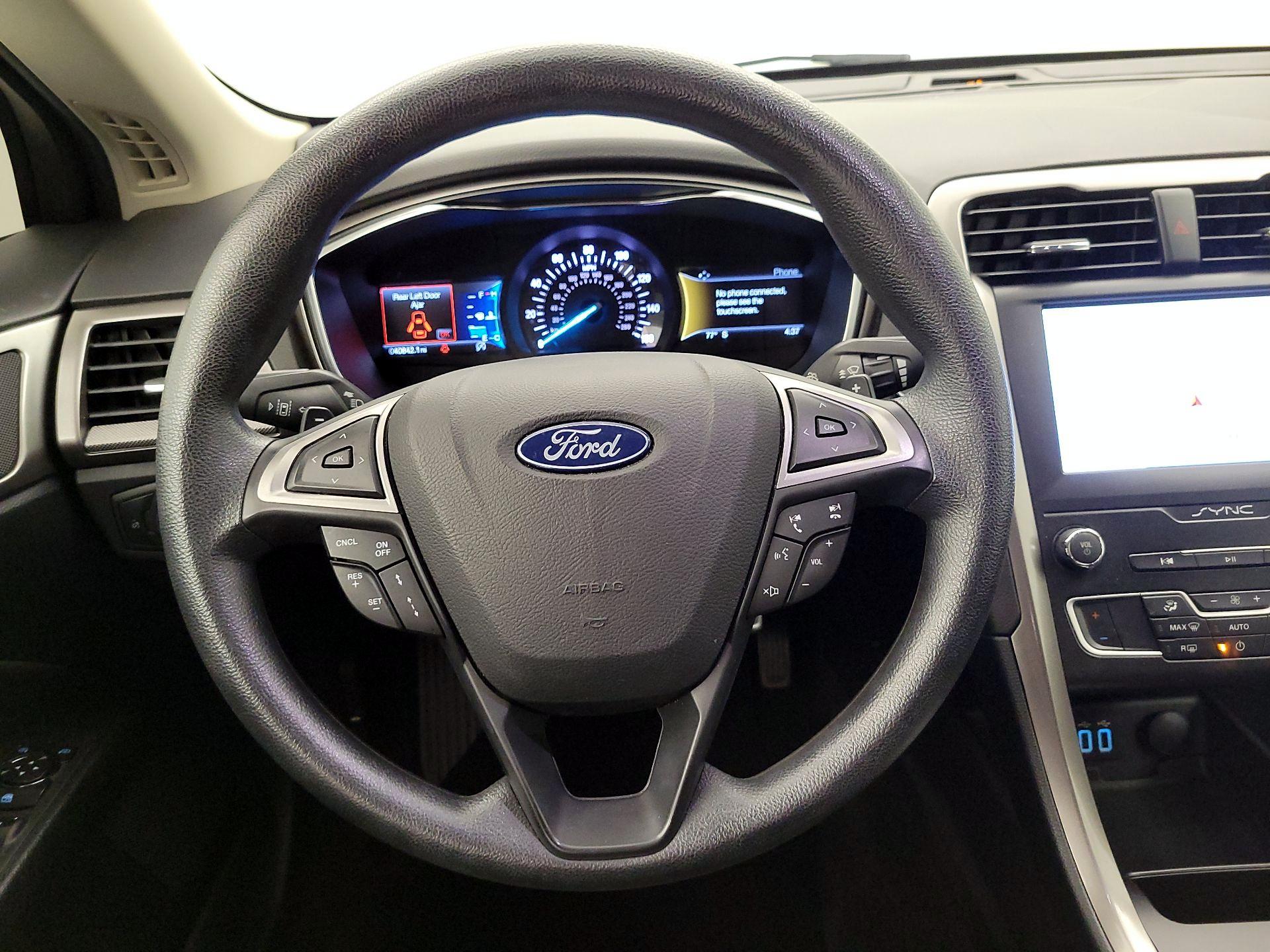 Thumbnail: 2019 Ford Fusion - 10