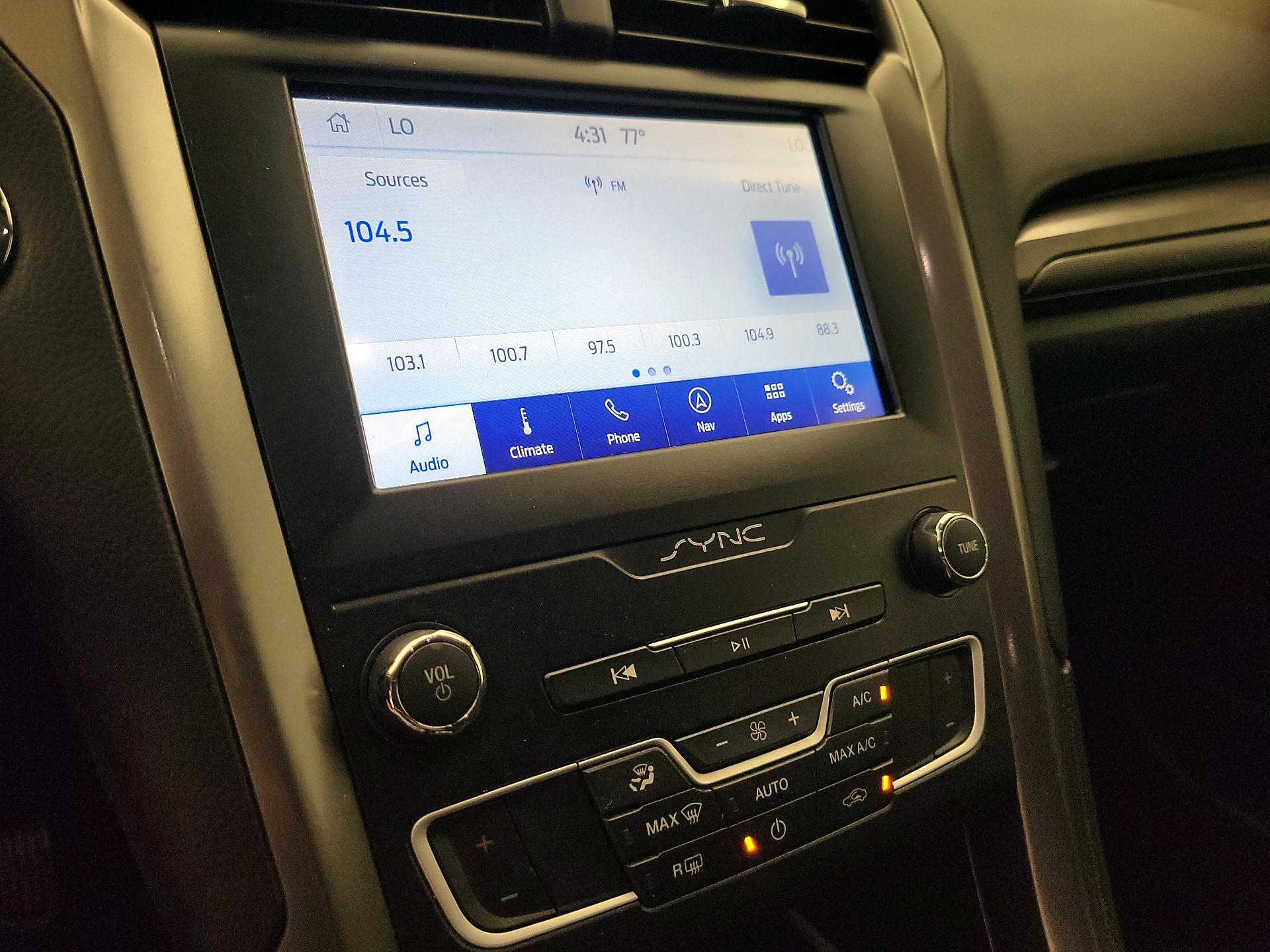 Thumbnail: 2019 Ford Fusion - 16
