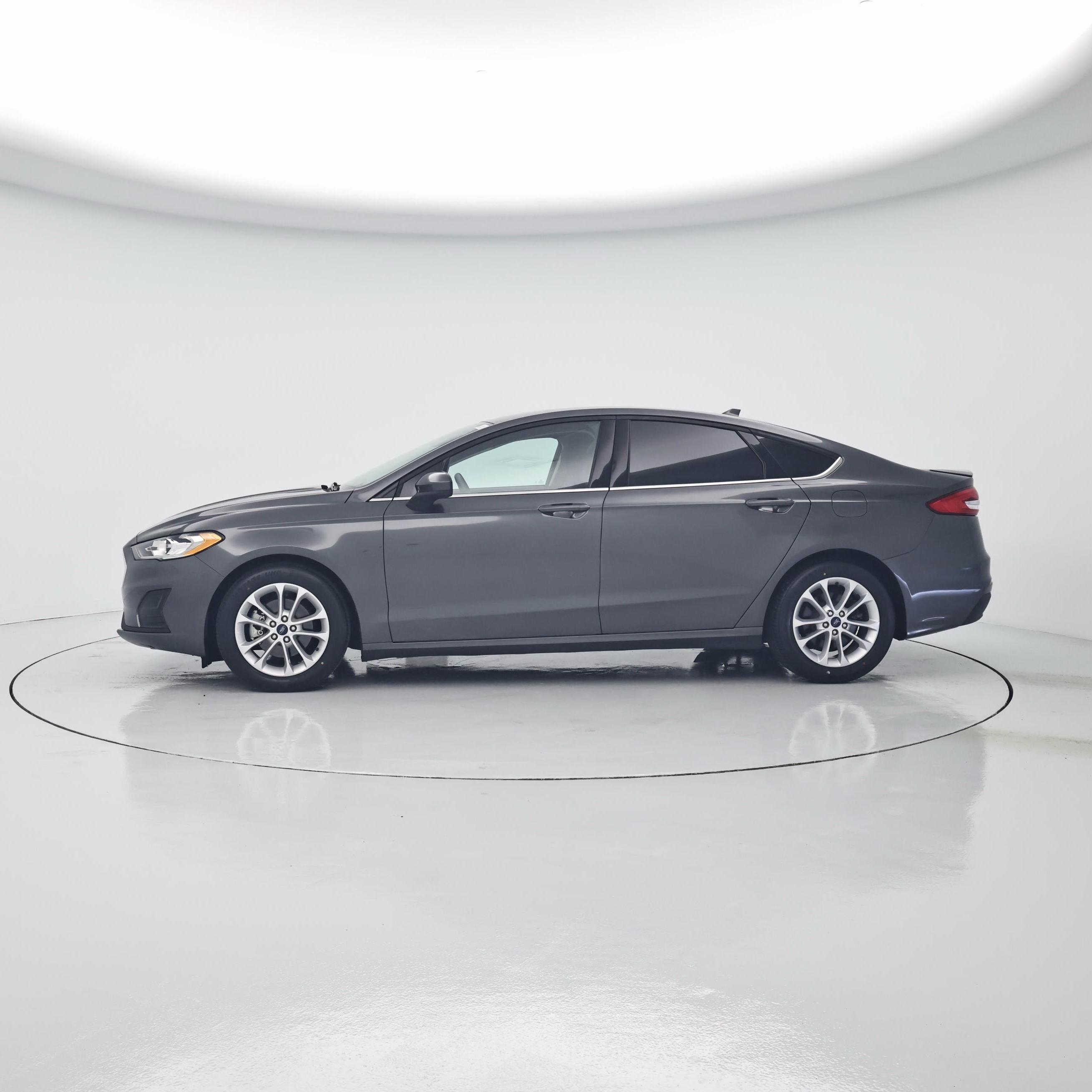 Thumbnail: 2019 Ford Fusion - 3