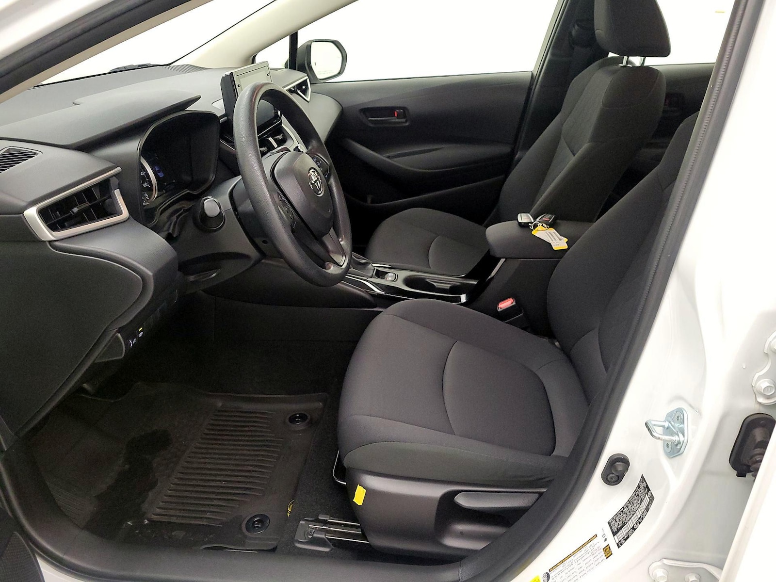 2022 Toyota Corolla LE - Photo 12