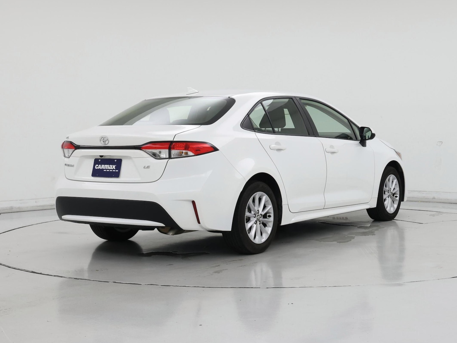 2022 Toyota Corolla LE - Photo 9