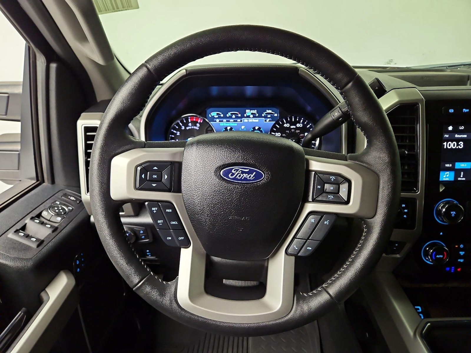 2018 Ford F-350 Super Duty Lariat - Photo 11