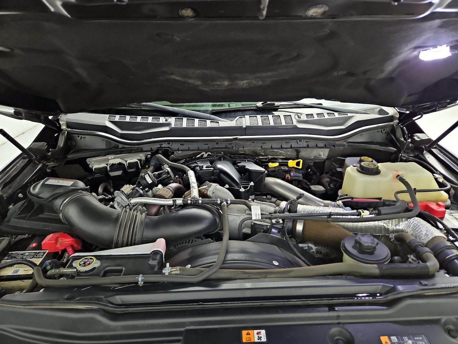 2018 Ford F-350 Super Duty Lariat - Photo 25