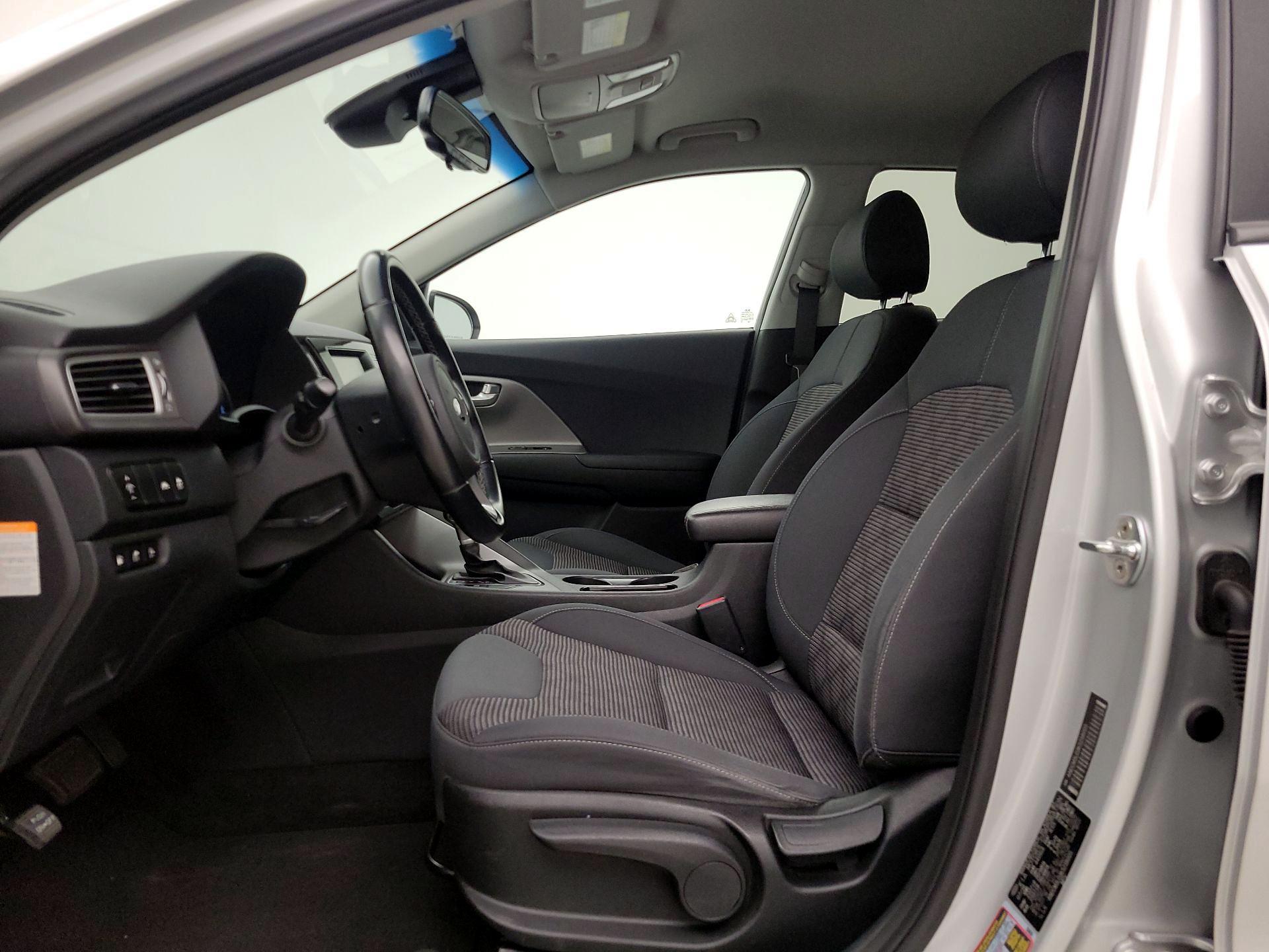 Thumbnail: 2019 Kia Niro - 9