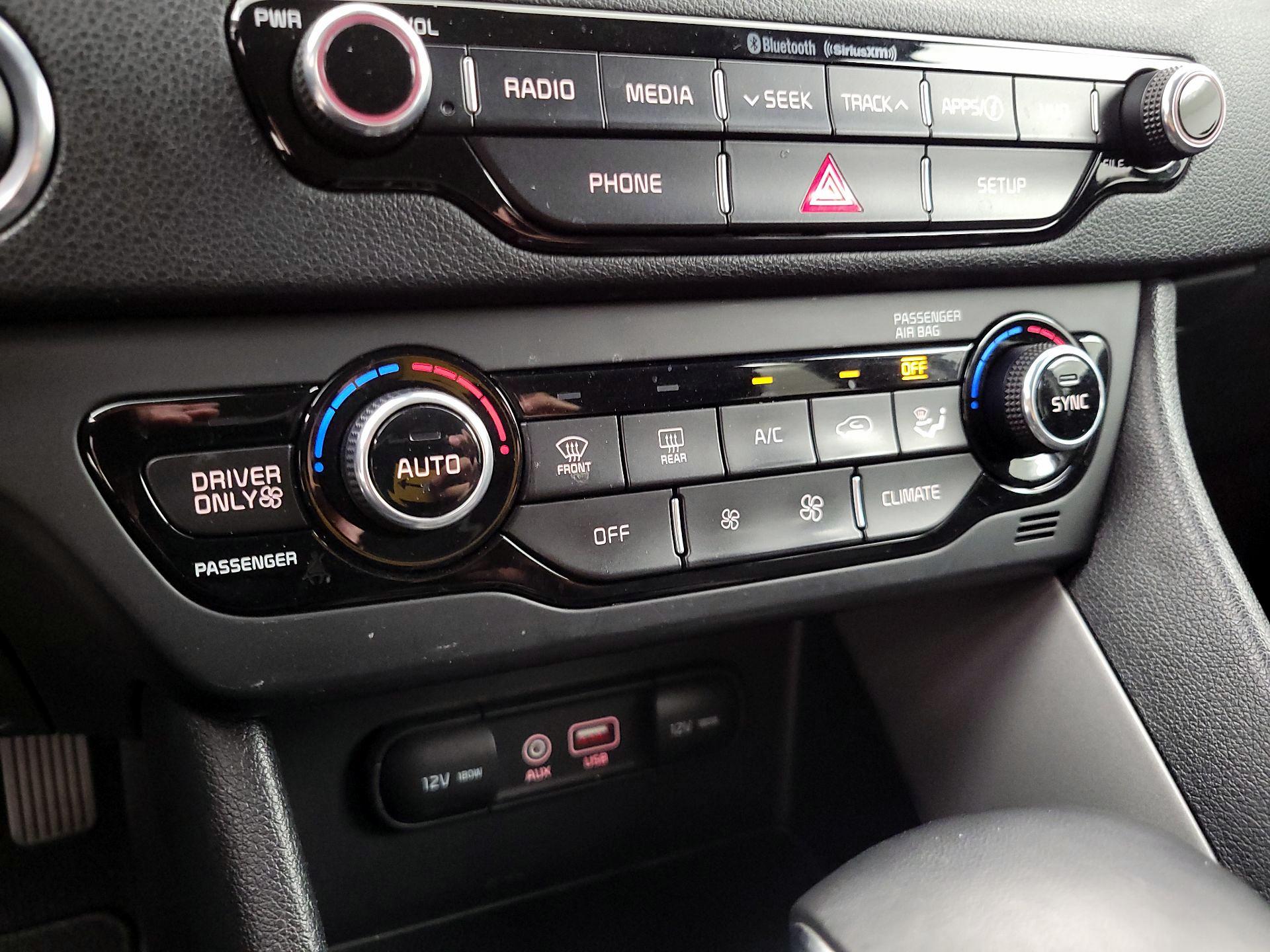Thumbnail: 2019 Kia Niro - 14