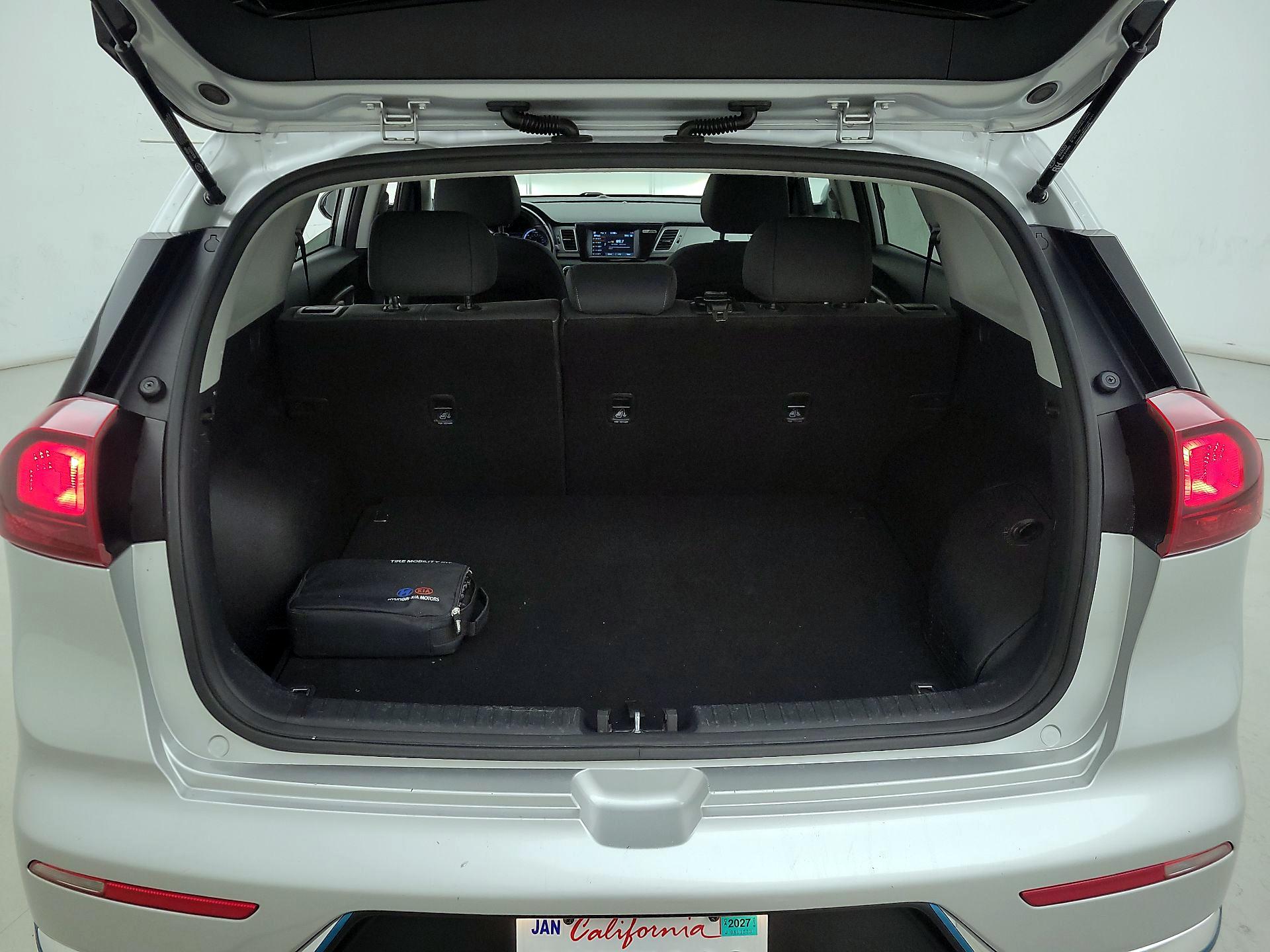 Thumbnail: 2019 Kia Niro - 17