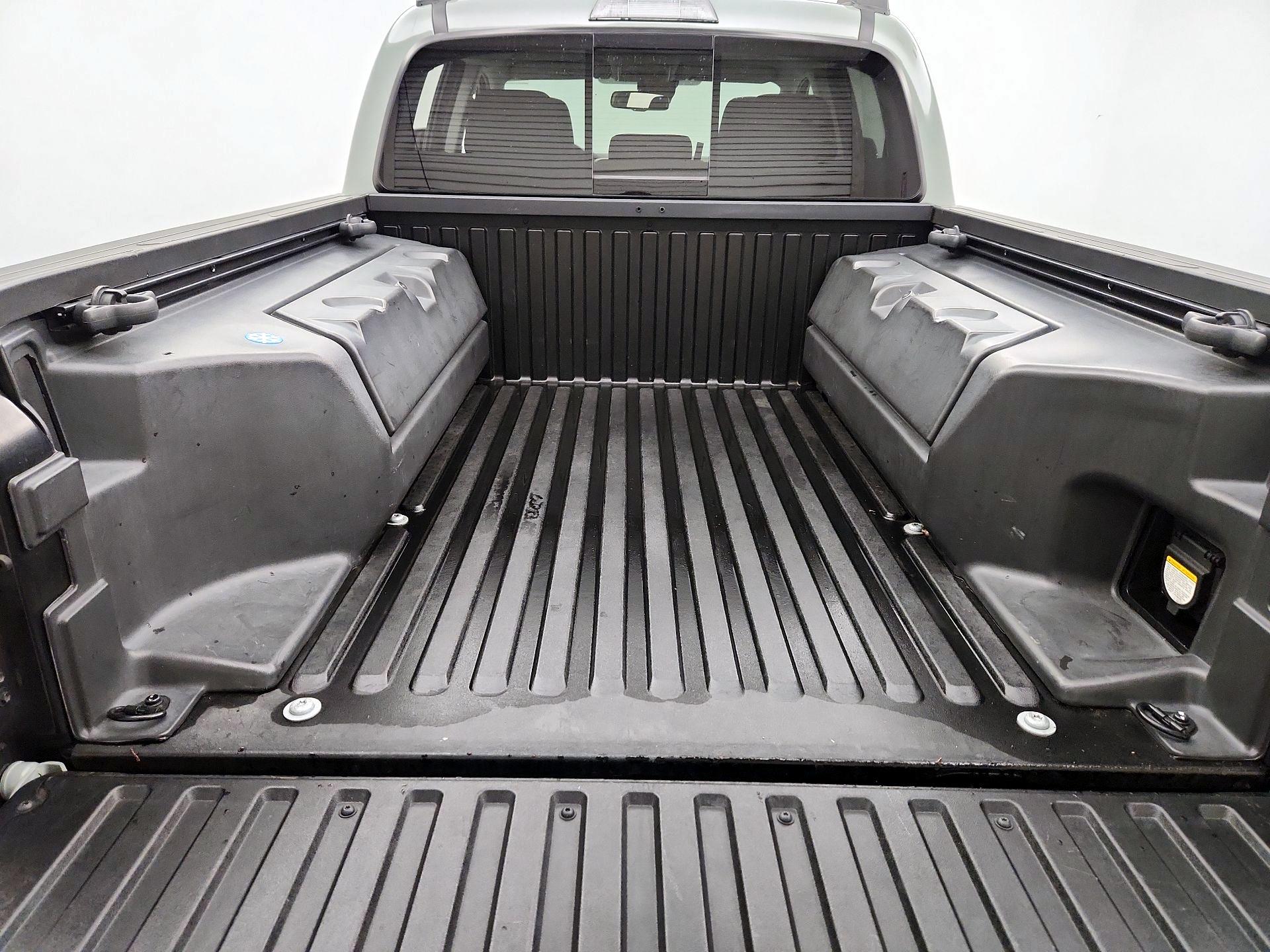 Thumbnail: 2022 Toyota Tacoma - 20