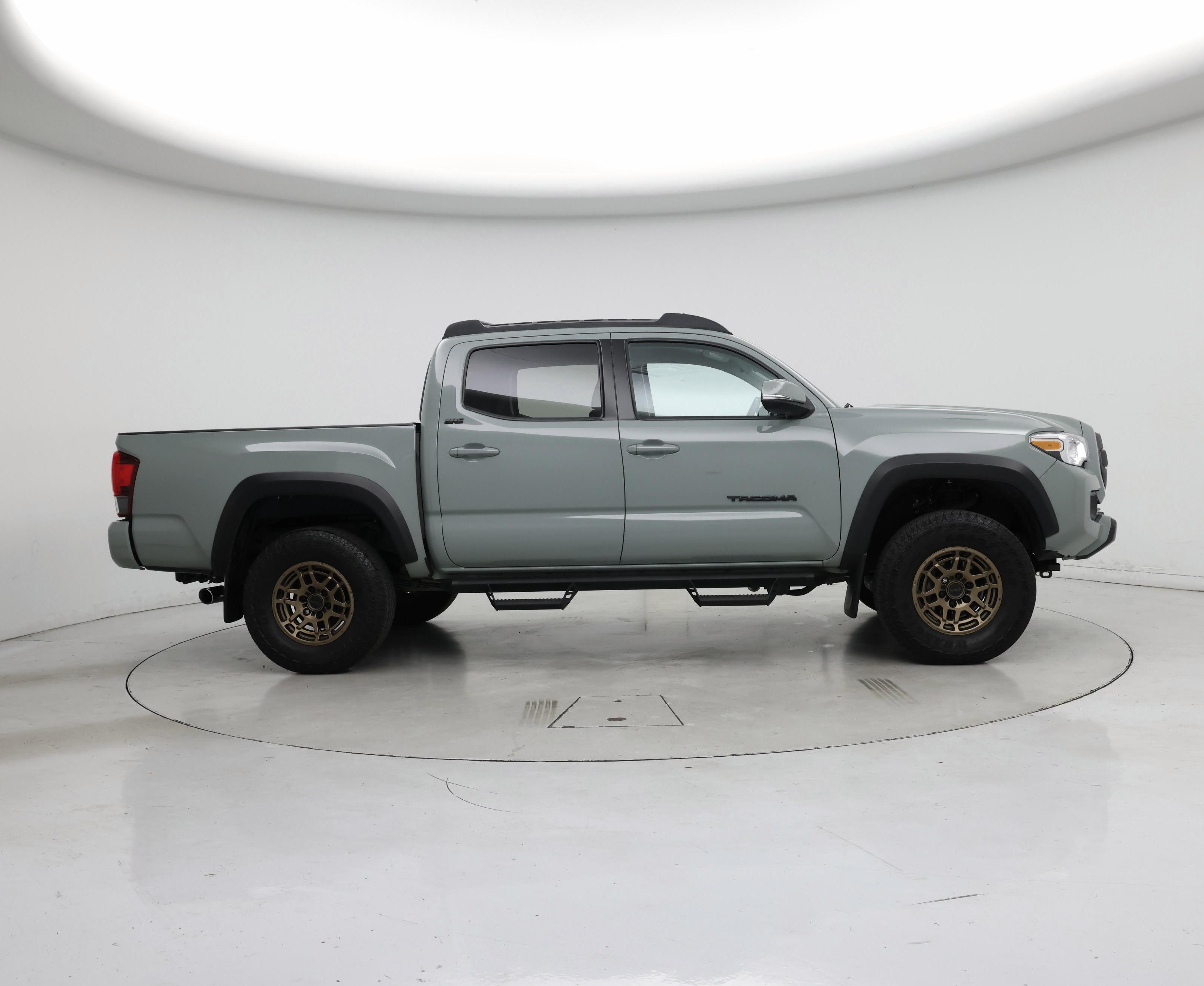 Thumbnail: 2022 Toyota Tacoma - 7