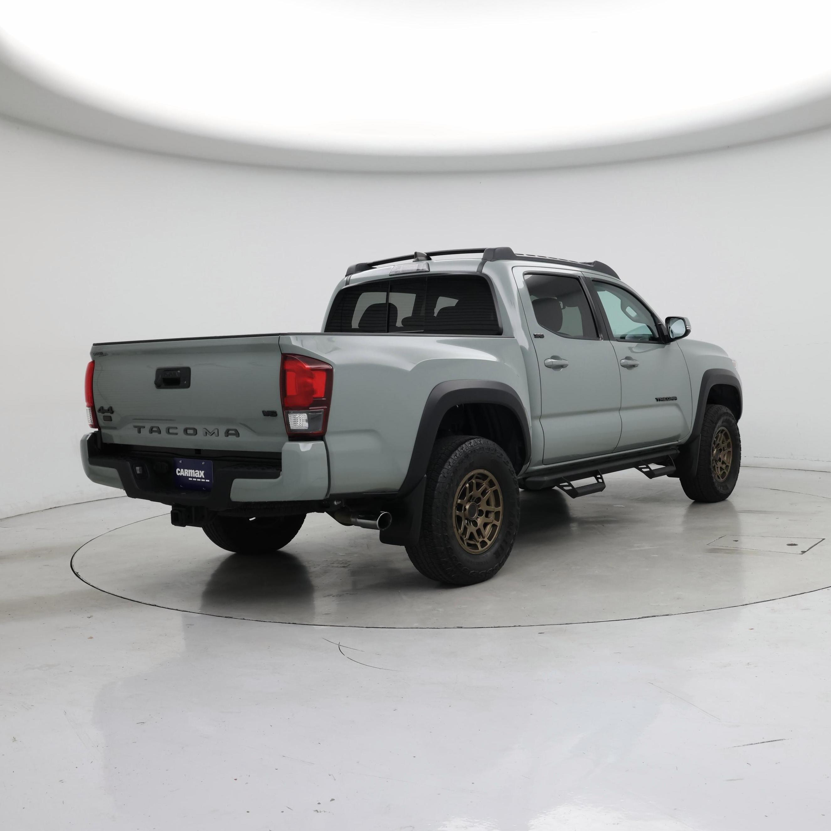 Thumbnail: 2022 Toyota Tacoma - 8
