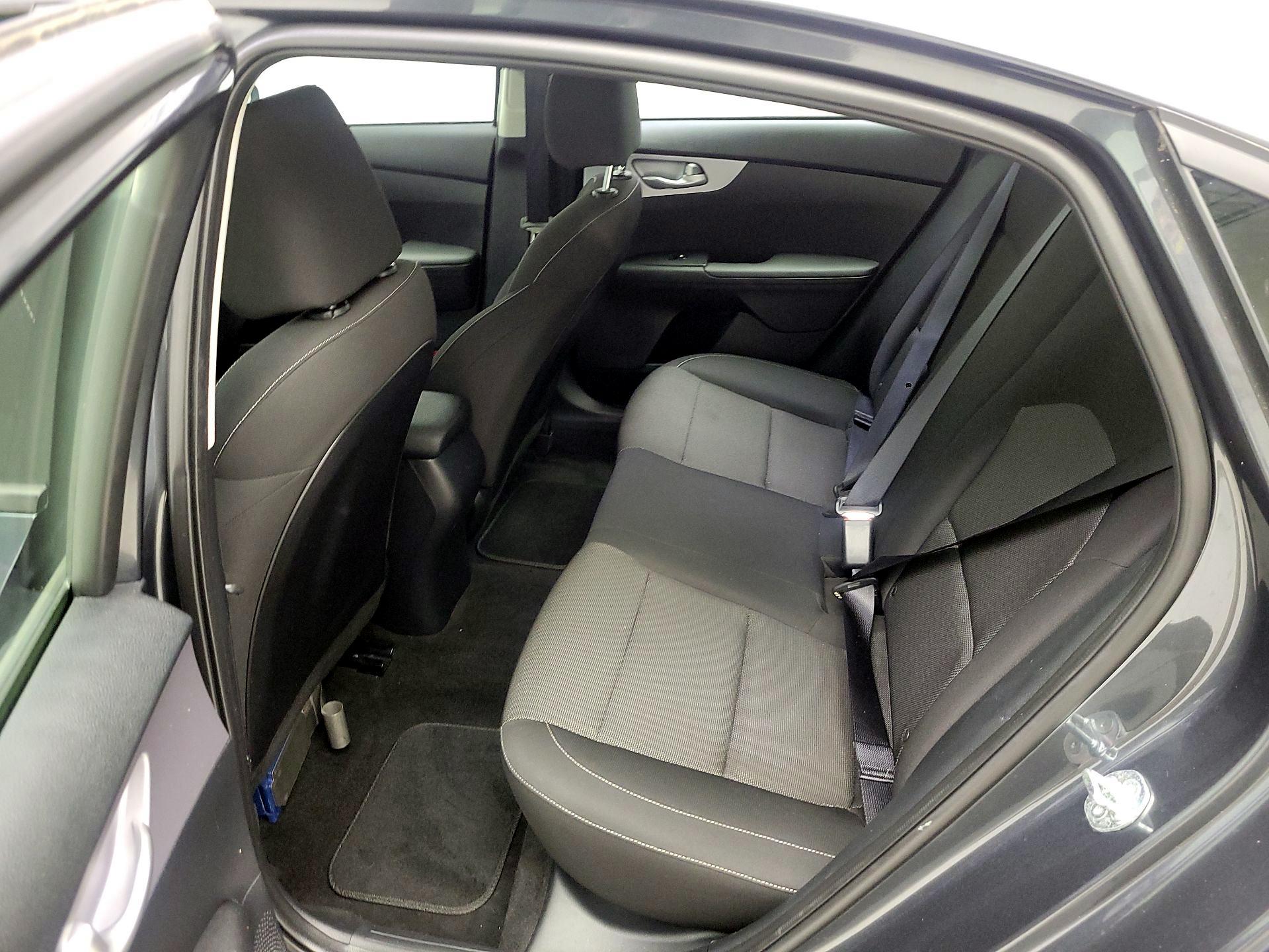 Thumbnail: 2024 Kia Forte - 19