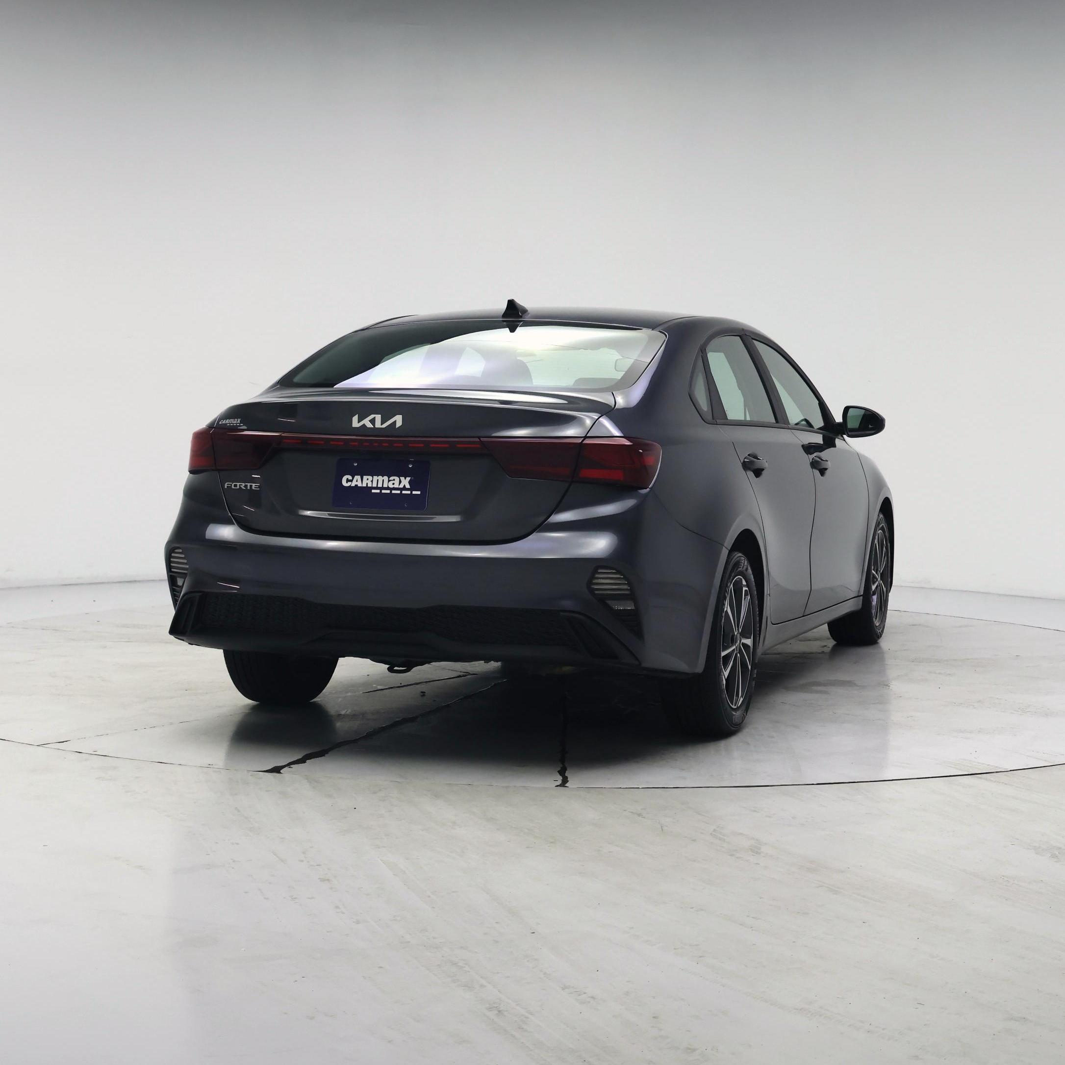 Thumbnail: 2024 Kia Forte - 8