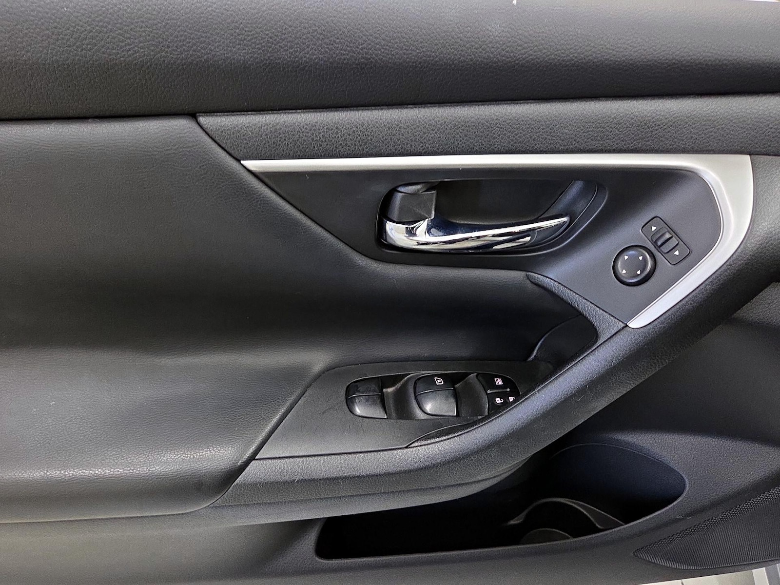 2017 Nissan Altima S - Photo 13