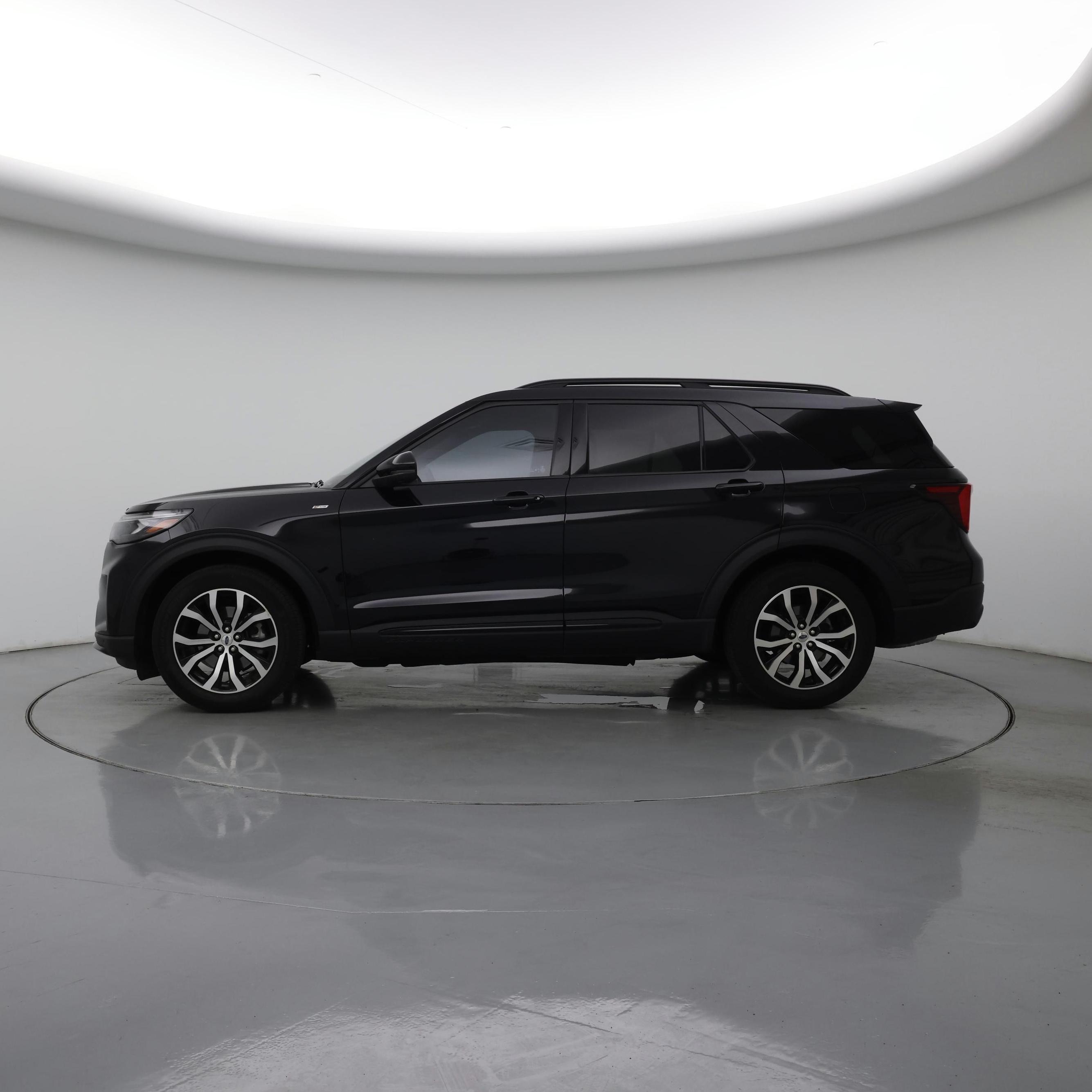 Thumbnail: 2025 Ford Explorer - 3