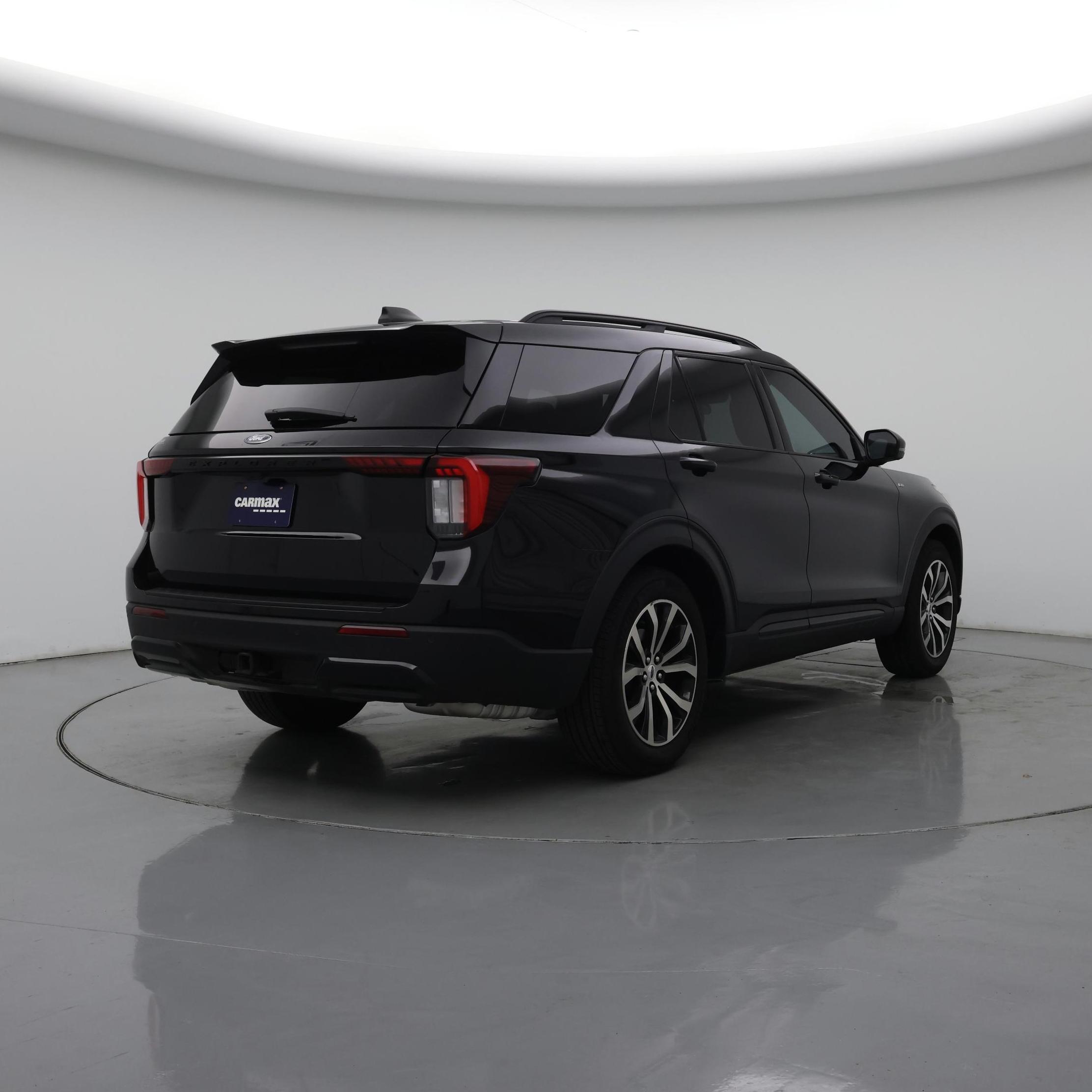 Thumbnail: 2025 Ford Explorer - 8