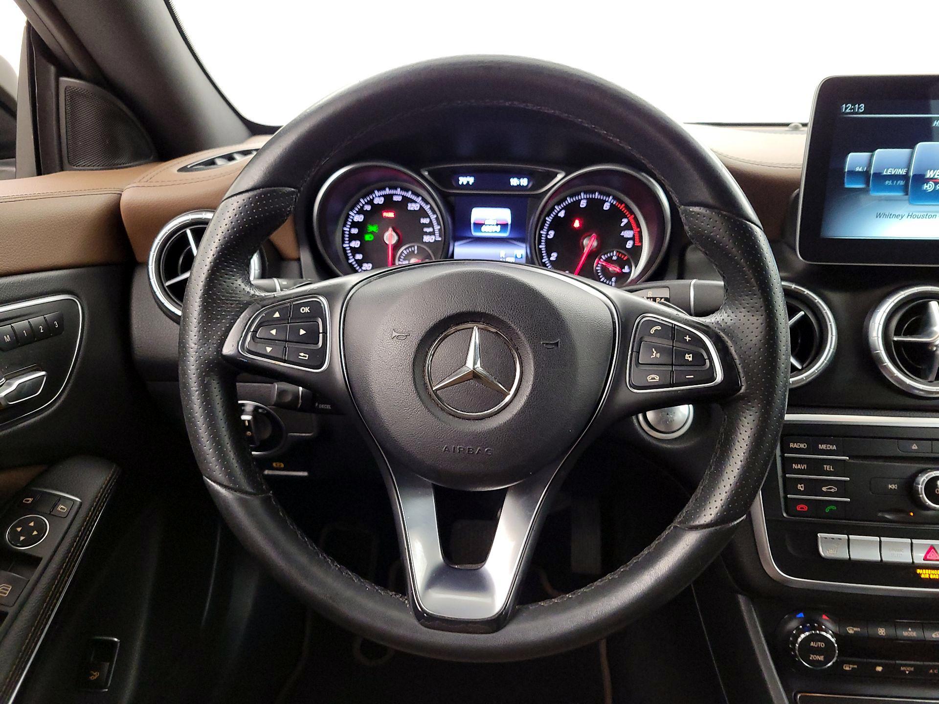 Thumbnail: 2018 Mercedes-Benz CLA - 10